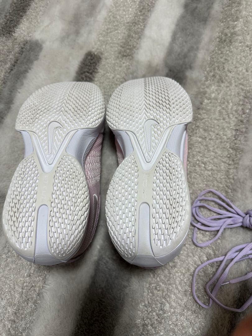 ナイキ G.T.カット By you(カラーピンク、薄紫)