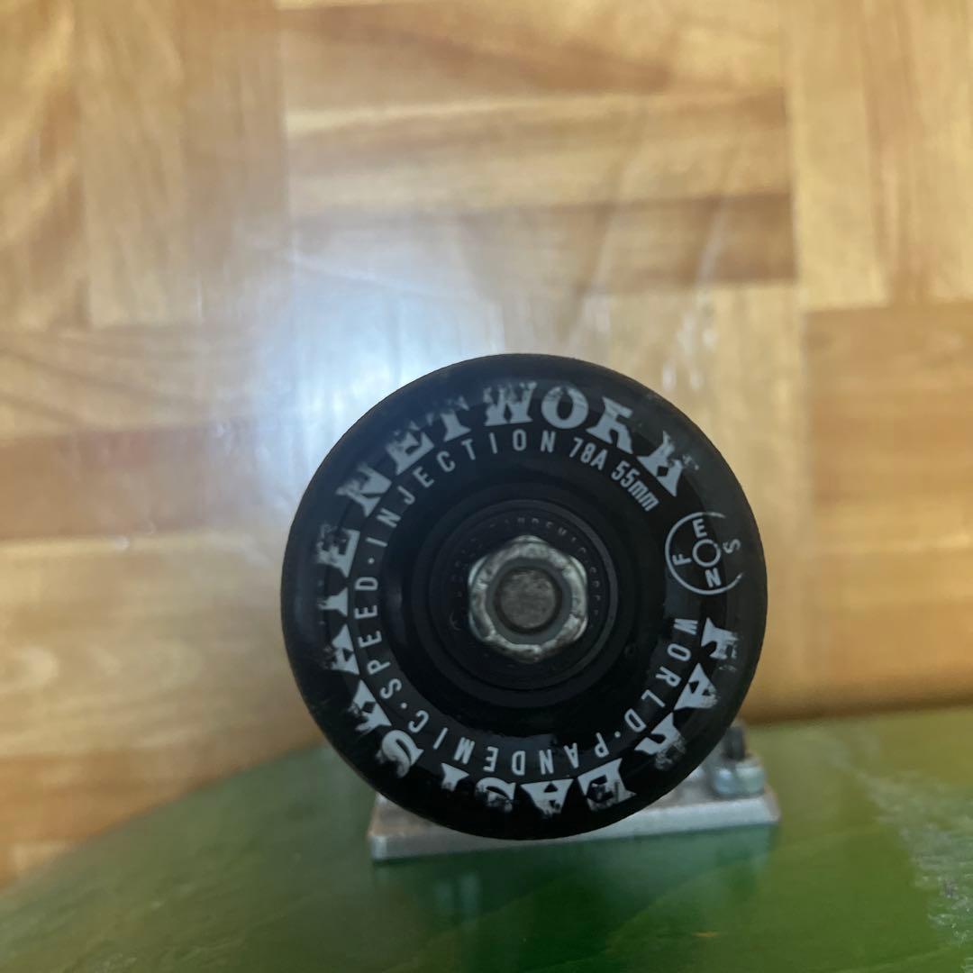 グリーン スケートボード