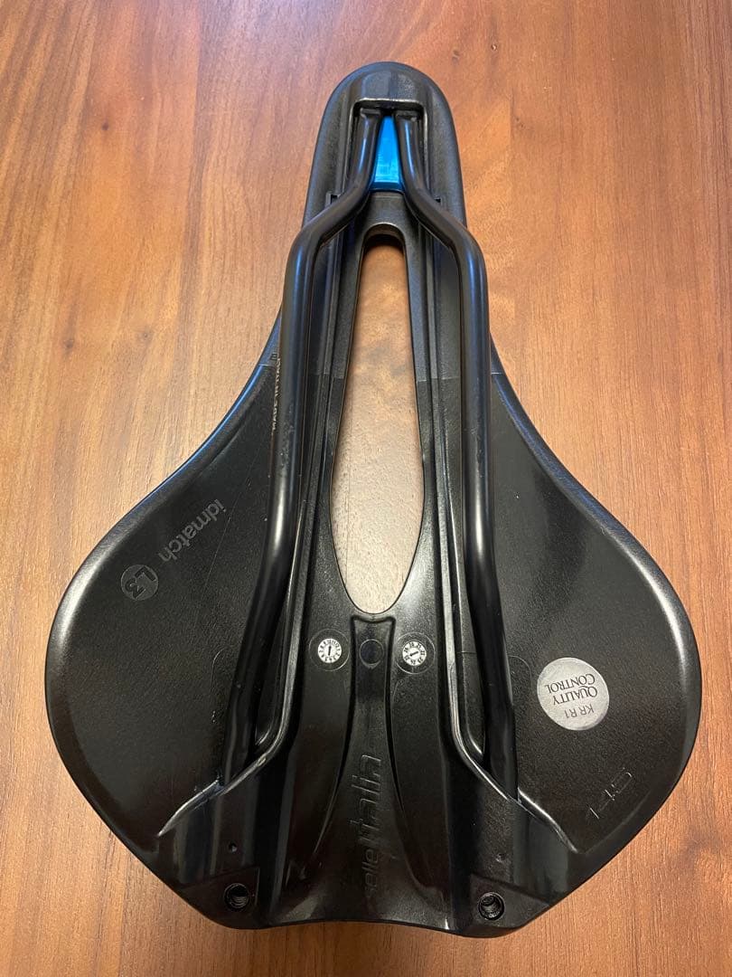 パーツ Selle ITALIA NOVUS BOOST EVO 145mm