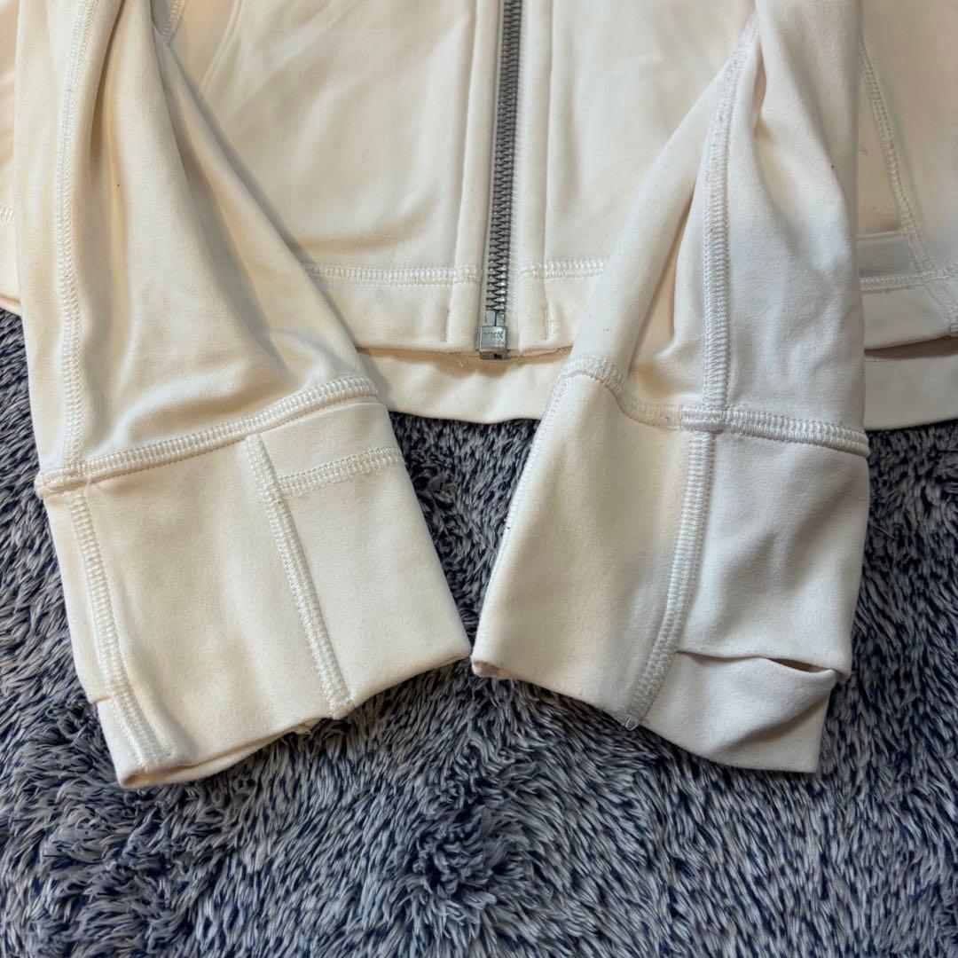 Lululemon ルルレモン　nulu フード付きDefine Jacket