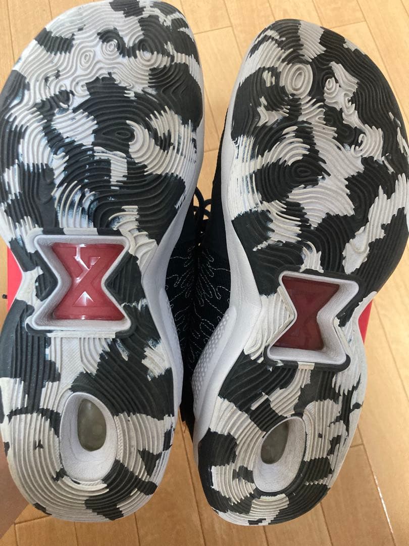 バッシュ　PG5 ネイビー　本日のみ‼️