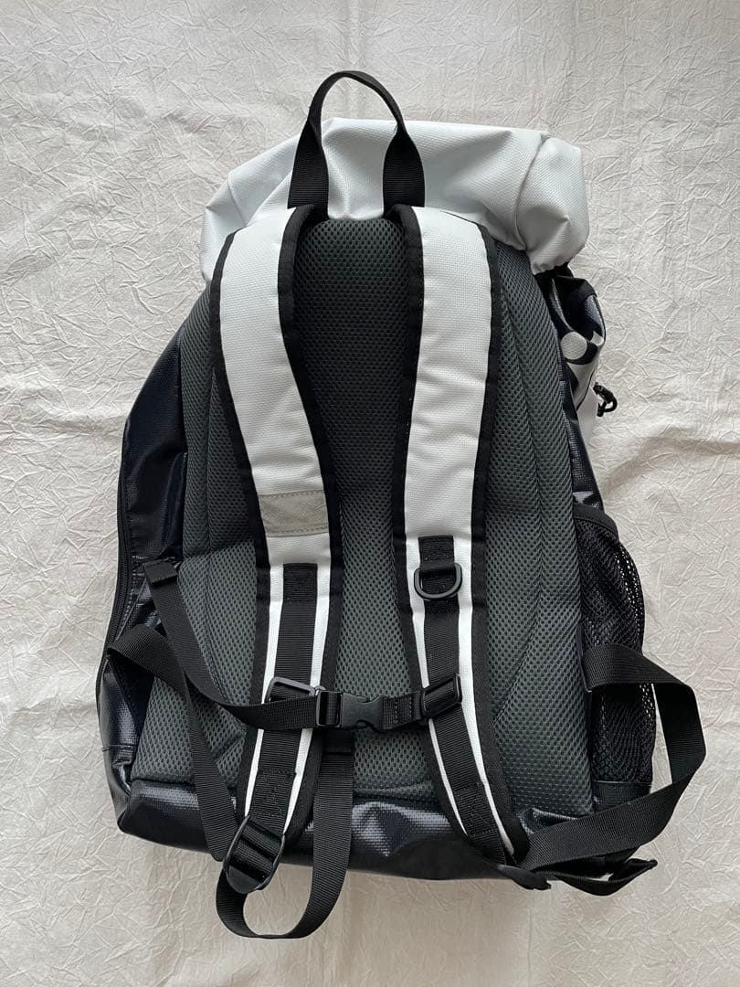 YONEX バドミントンバックパック ホワイト/ブラック