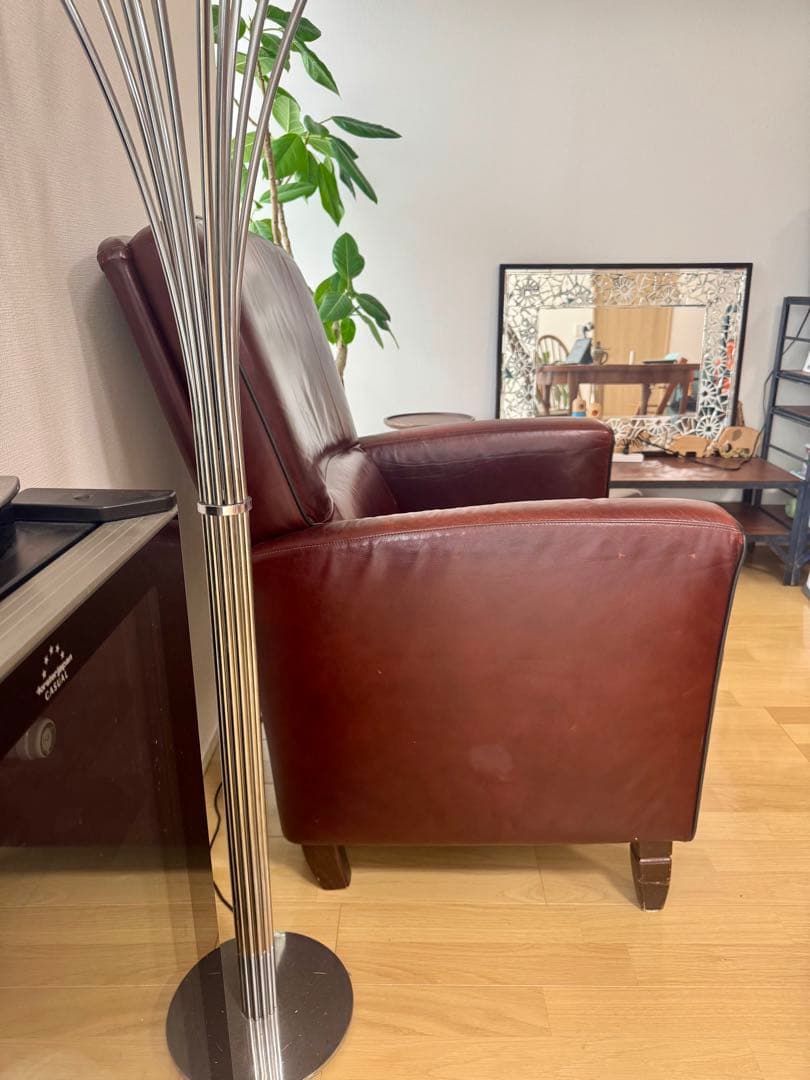 【美品】大阪市内に引き取り希望　アンティーク　本革シングルソファ