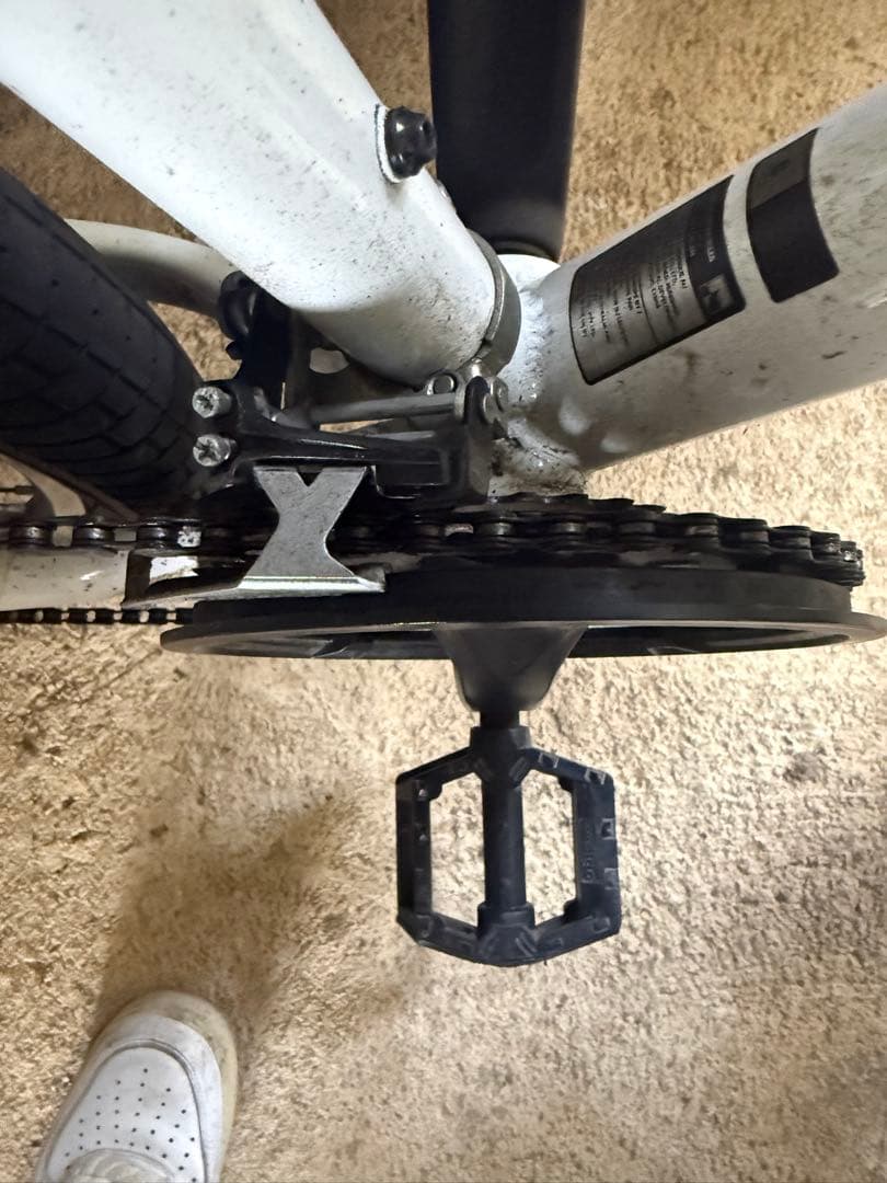 GIANT ホワイトバイク フラットペダル