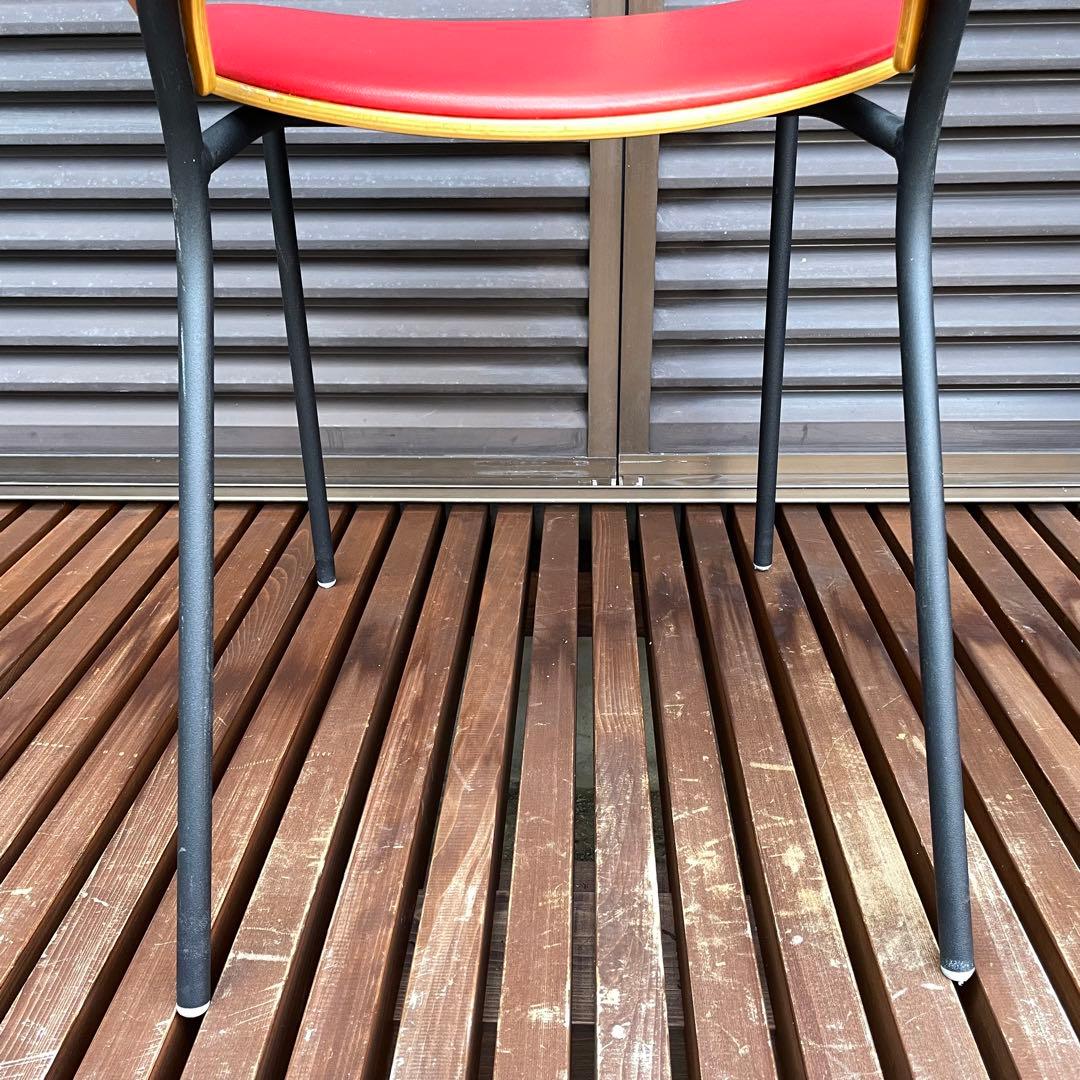 デンマーク　フレデリシア　椅子　ナナディツエル　　赤　3