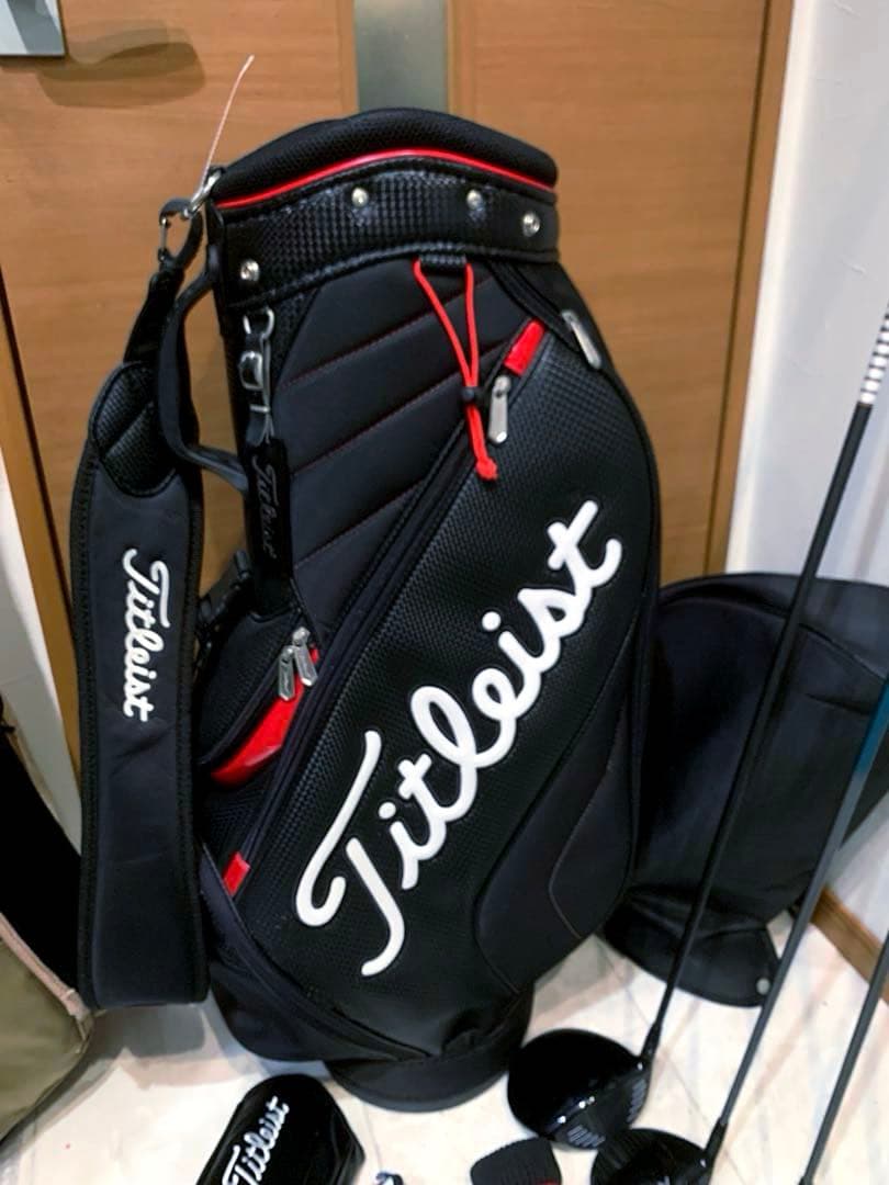 豪華　良品　タイトリスト　ゴルフクラブ　フルセット　キャロウェイ/ローグ　優しい