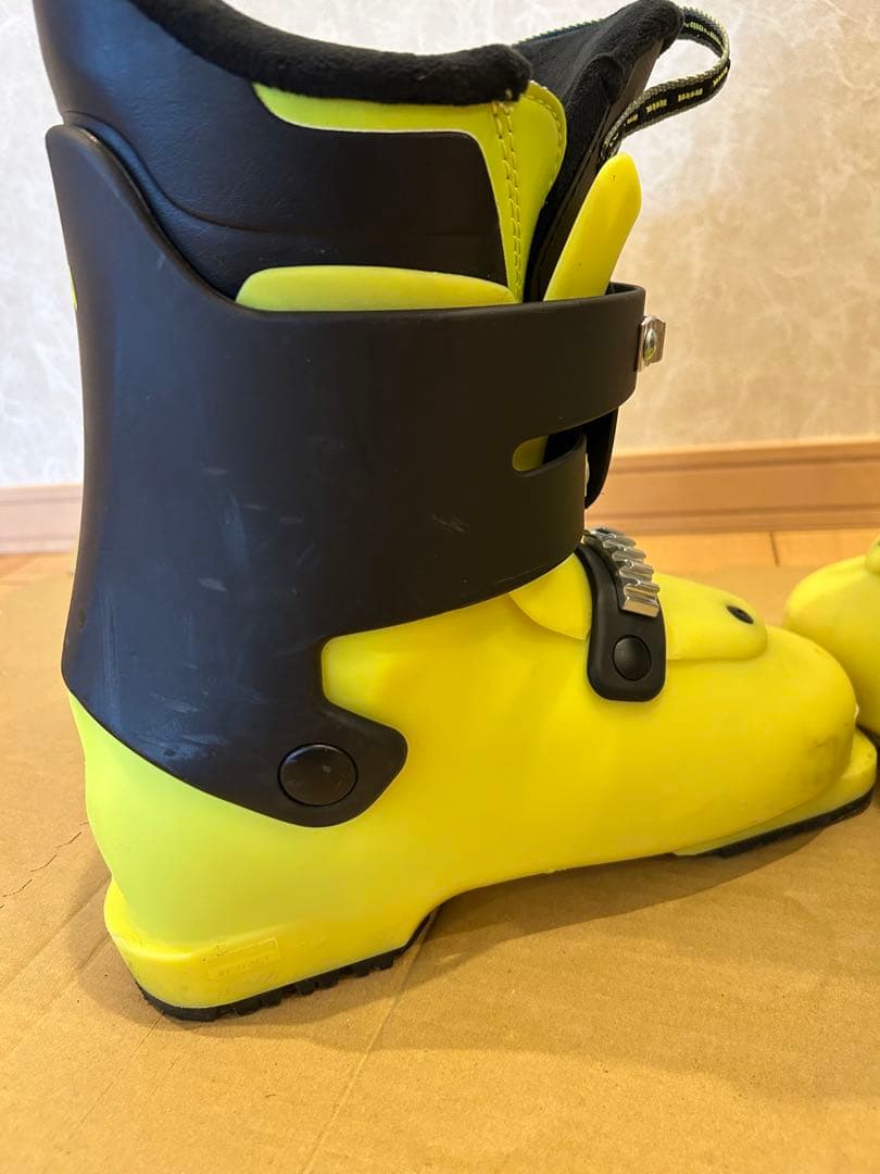 子ども用HEAD製スキー板とブーツのセット