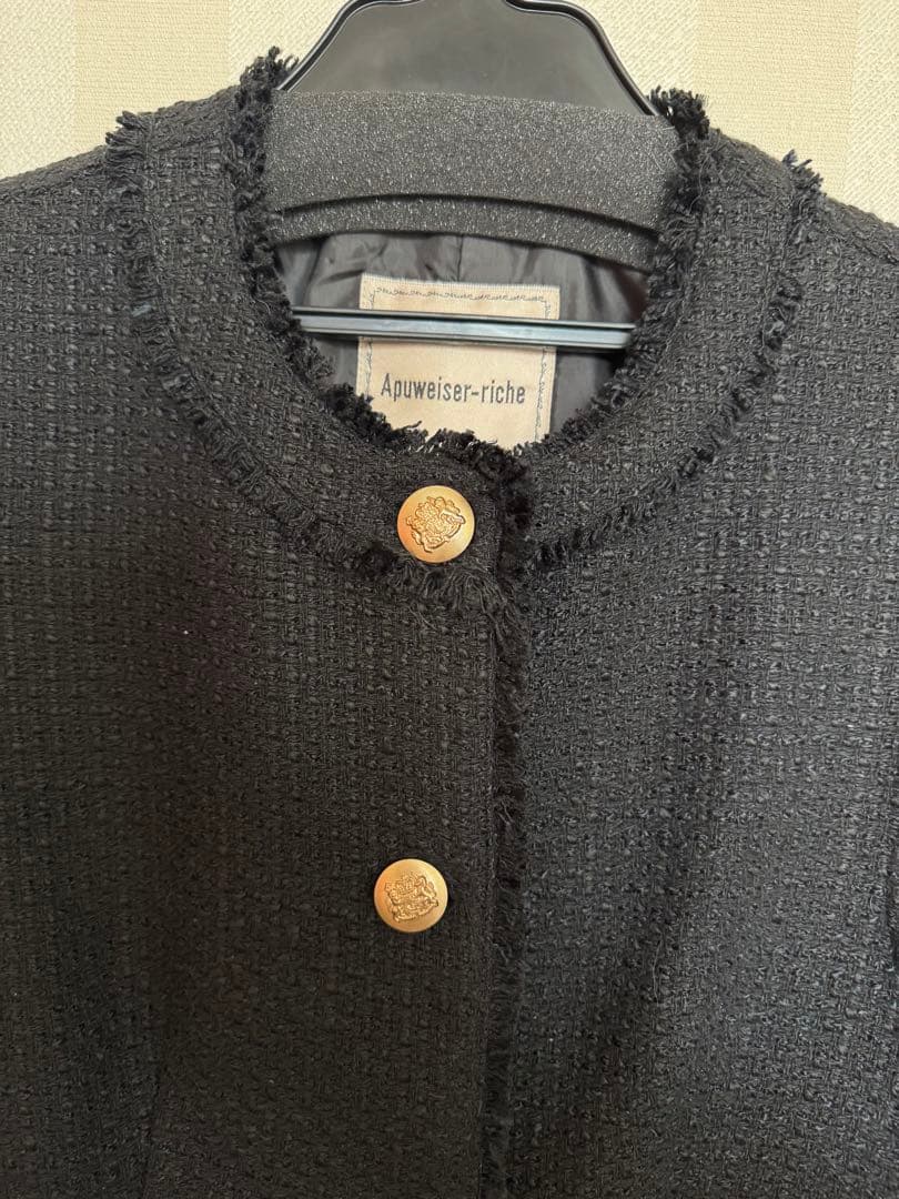 新品ダク付きapuweiser-riche ブラック ツイード ベスト