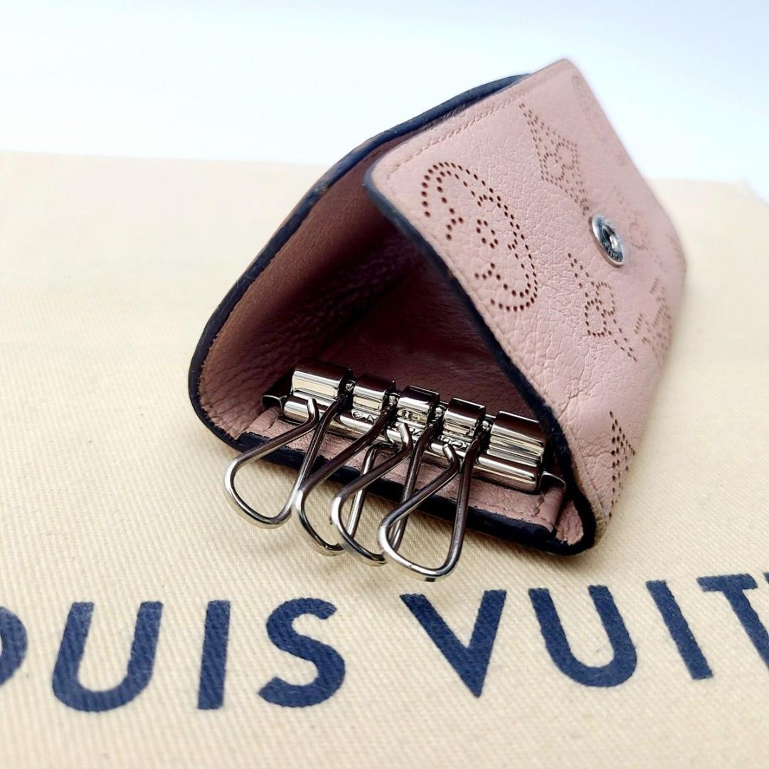 ルイヴィトン マヒナ モノグラム キーケース ミュルティクレ4 ピンク