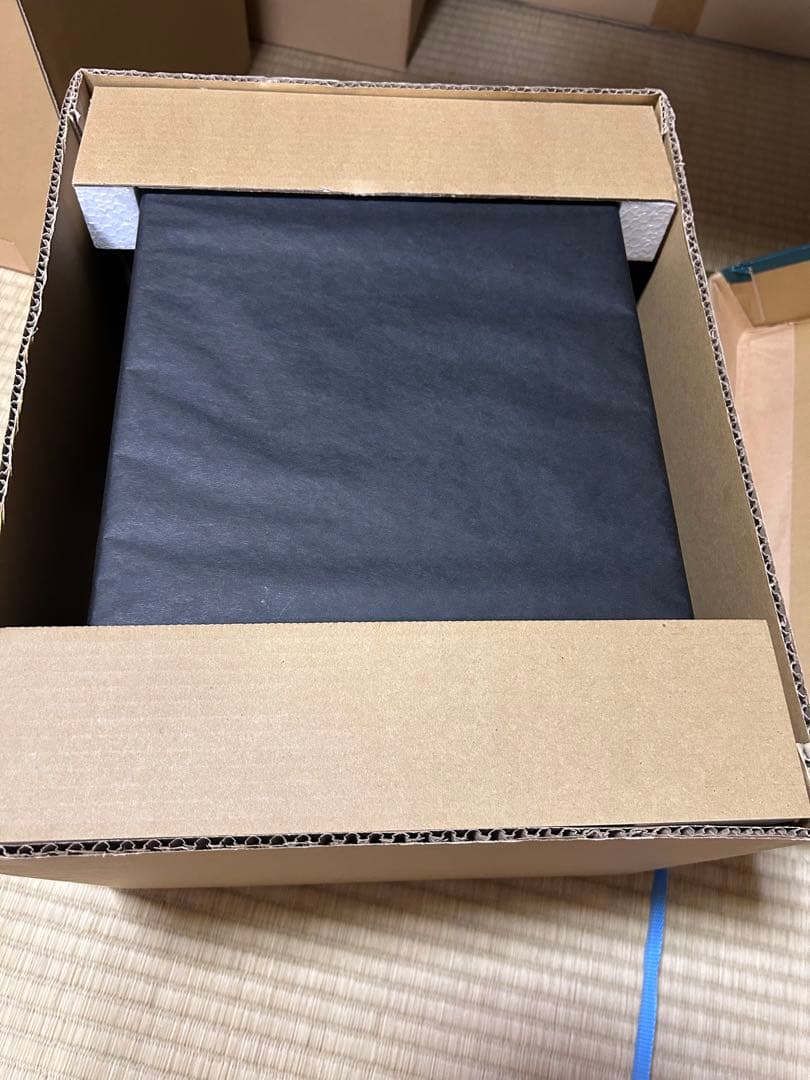 五月人形 黒と銀 鷹の装飾