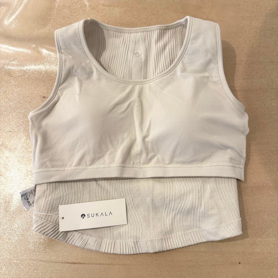 【新品・タグ付き】SUKALA ヨガウェア　トップス