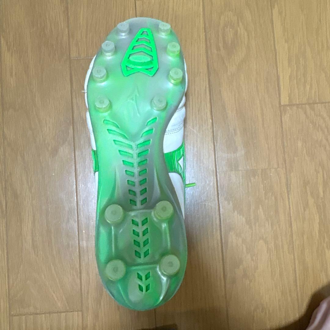 Mizuno モレリア　限定色　緑紐　値下げ交渉あり サイズ　27.5センチ