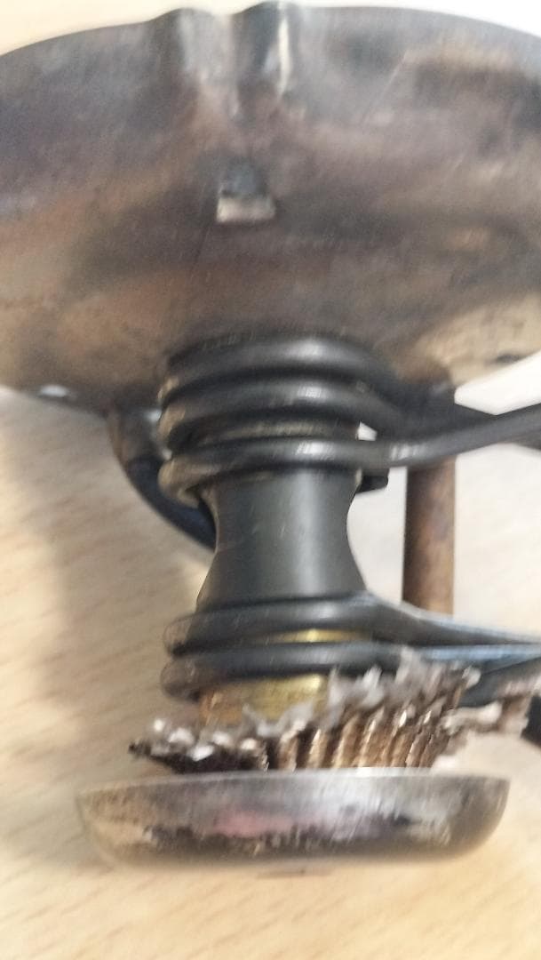 MSR 旧型 ウィスパーライト ストーブ ポンプ無タンク２個付（１個キャップ無）