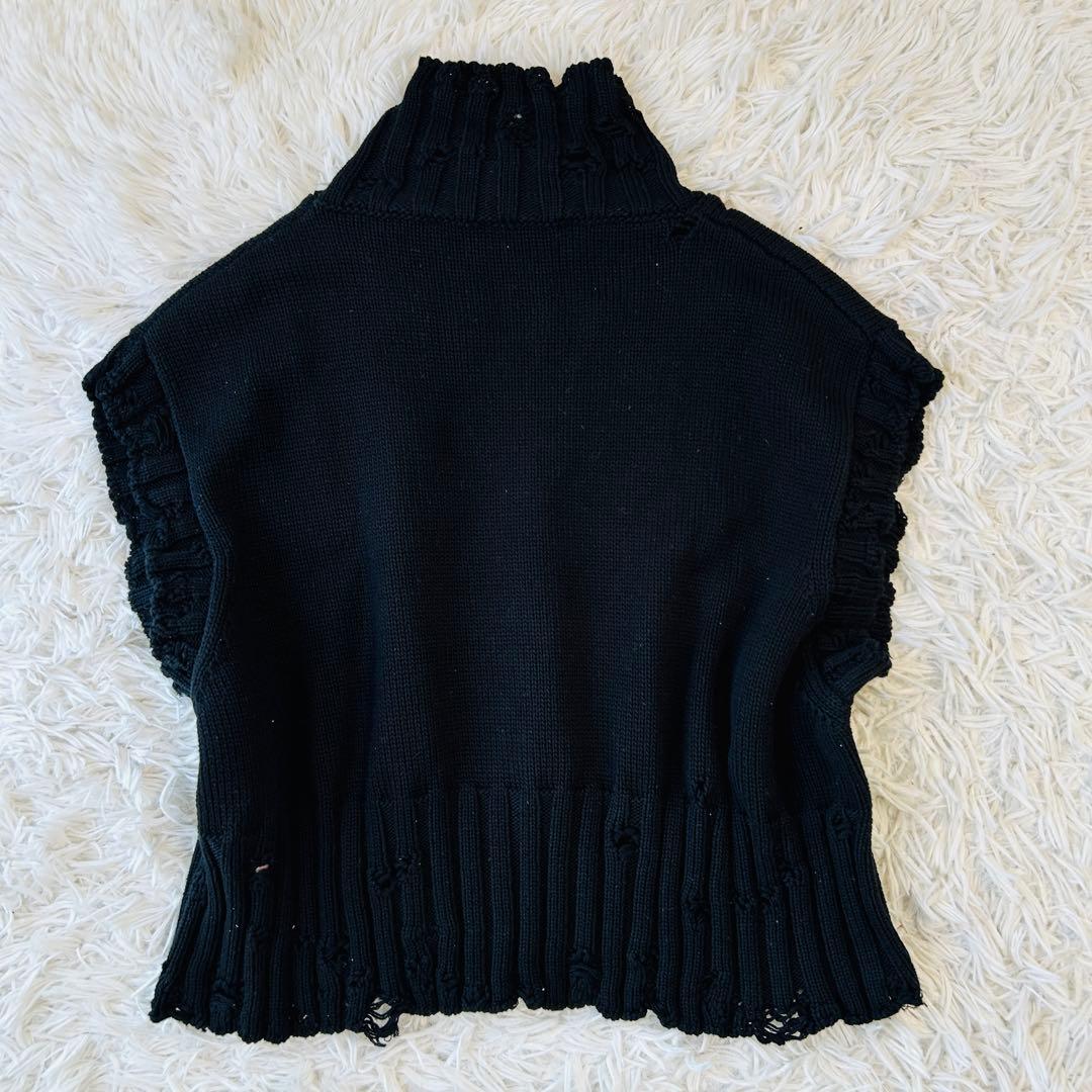 MARNI マルニ ブラックコットンクロップドベスト ダメージ加工 ニット ロゴ