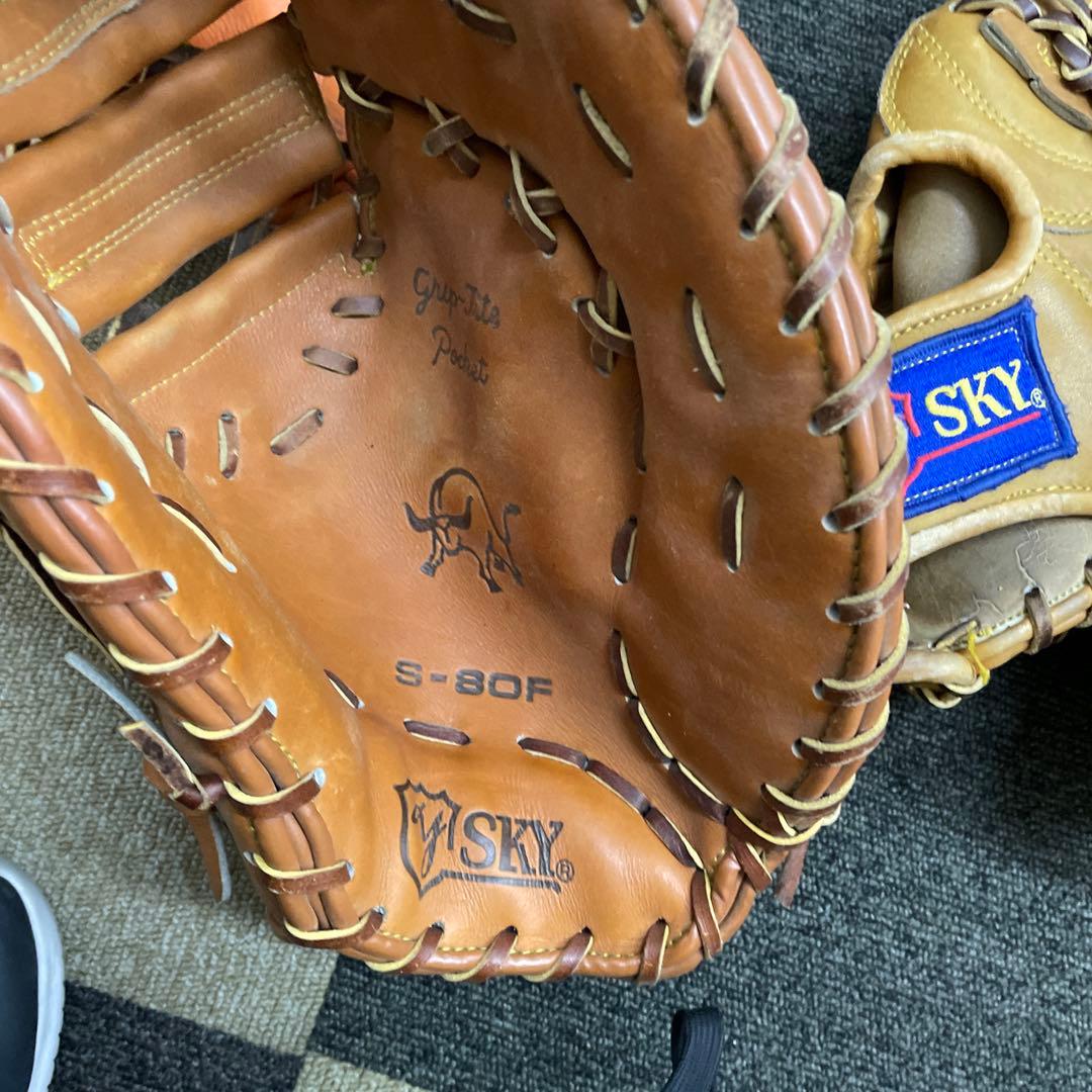 野球グローブ８個、キャッチーマスク２個 まとめ売り