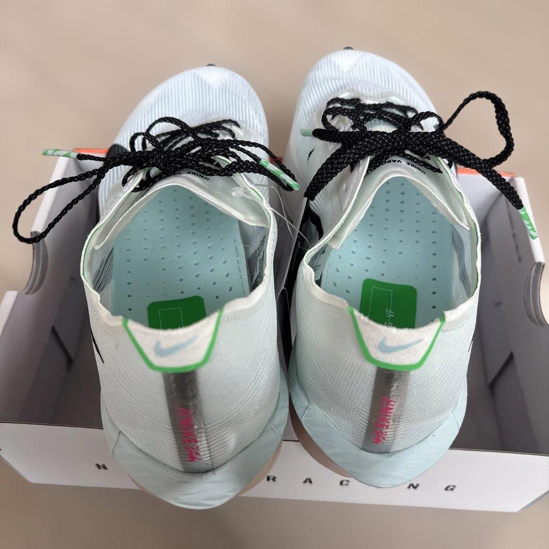 NIKE ヴェイパーフライ4 WMNS25.5 新品未使用　マラソン　駅伝