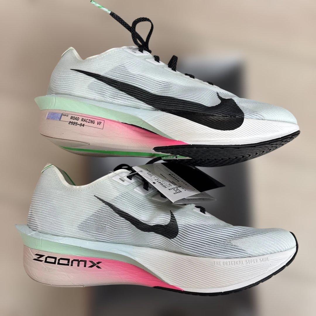 NIKE ヴェイパーフライ4 WMNS25.5 新品未使用　マラソン　駅伝
