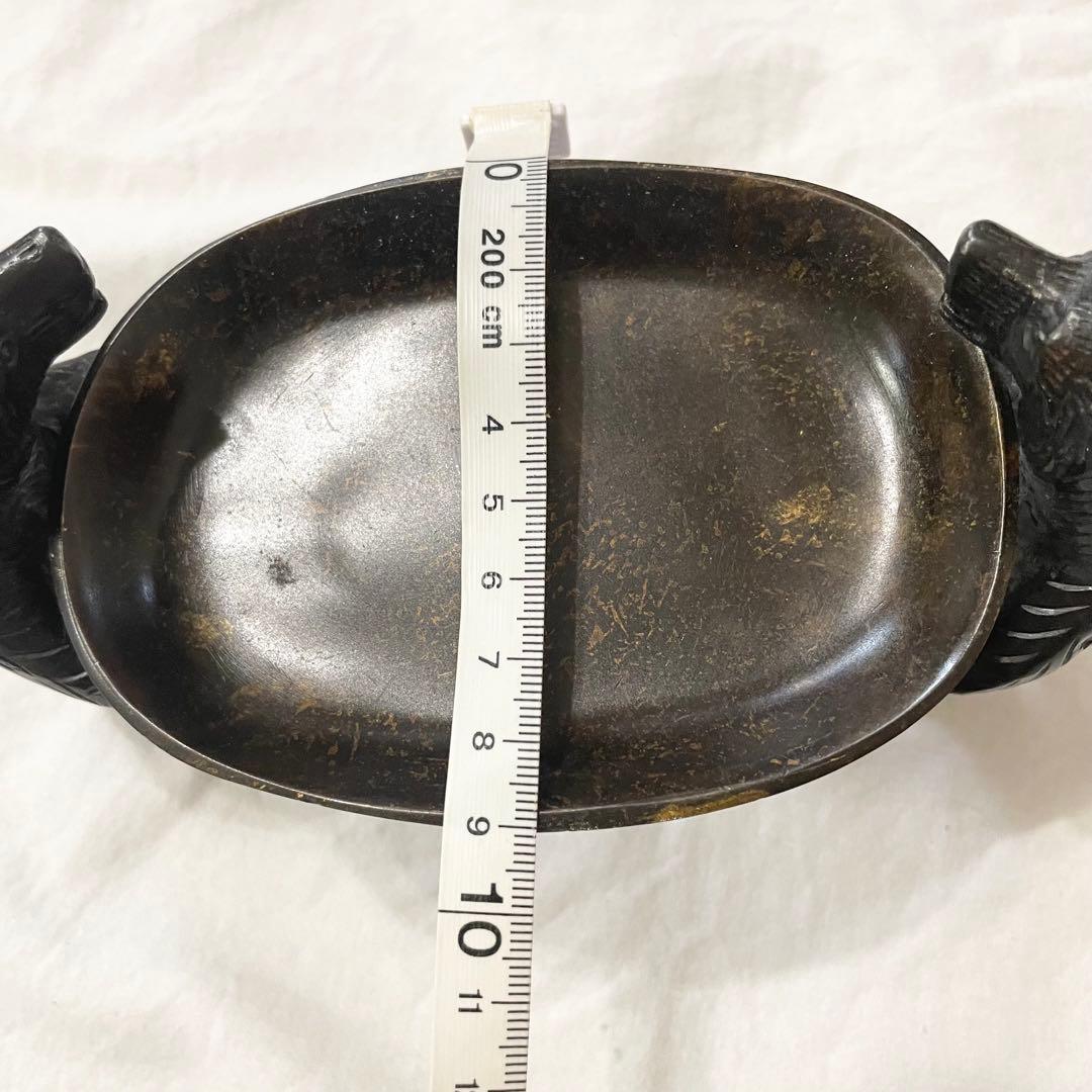 クマのトレイ型置物