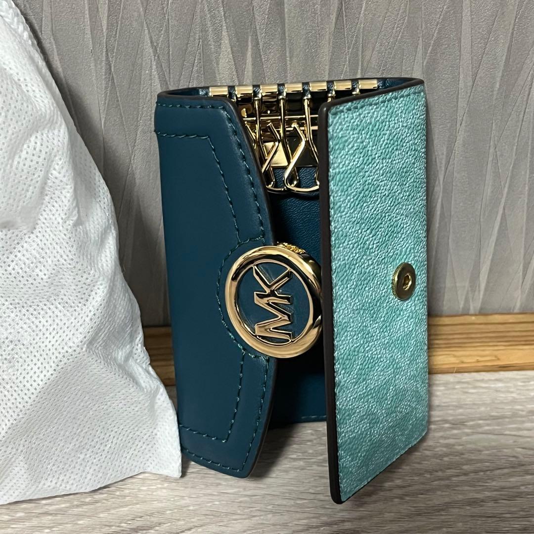 MICHAEL KORS キーケース 青 水色
