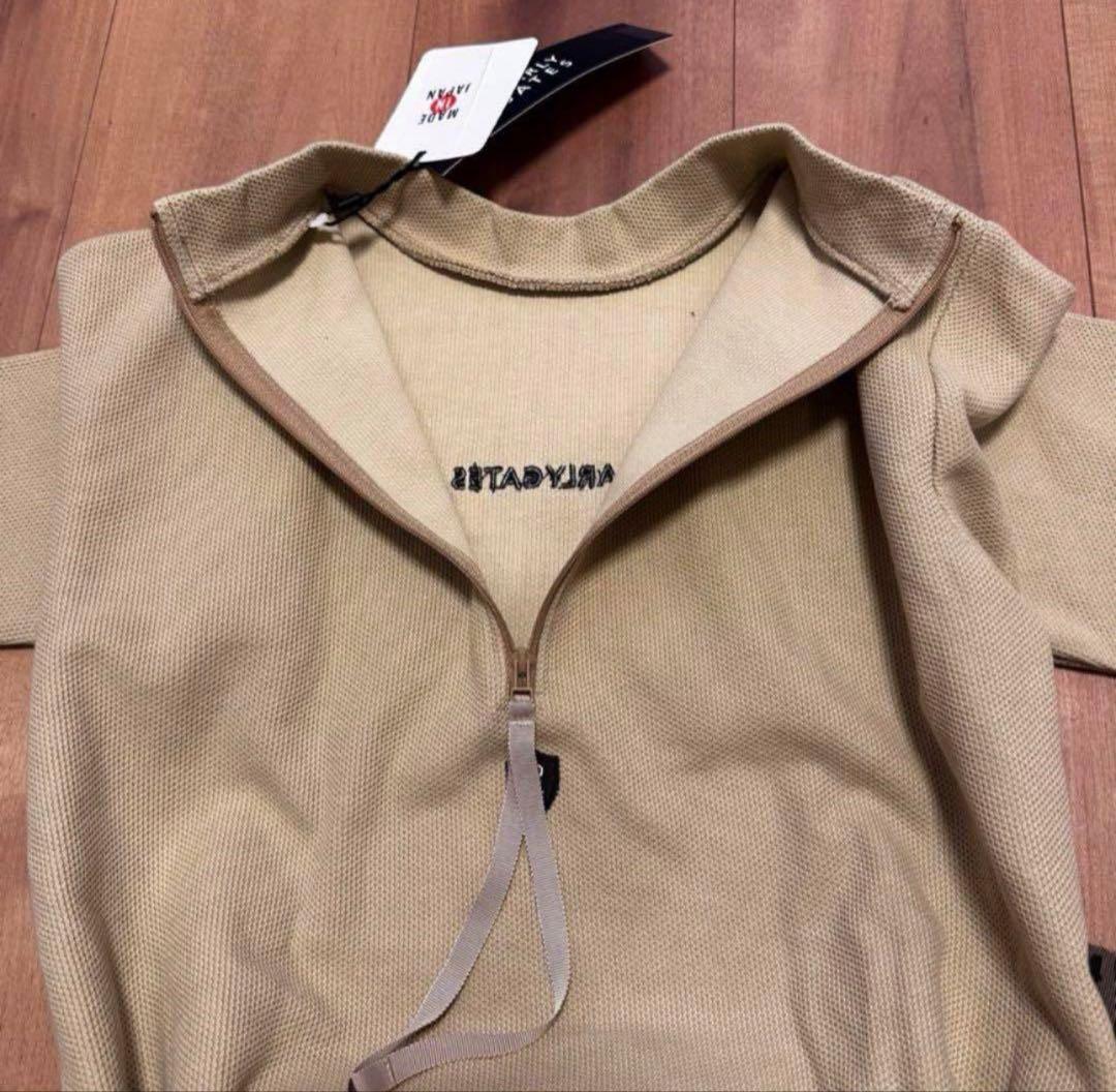 長袖　モックネック　ワンピース　ゴルフウェア　春秋　ベージュ　S〜M サイズ0