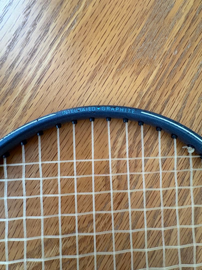 ★バドミントンラケット　ヨネックス　AEROTUS100 Carbonex14★