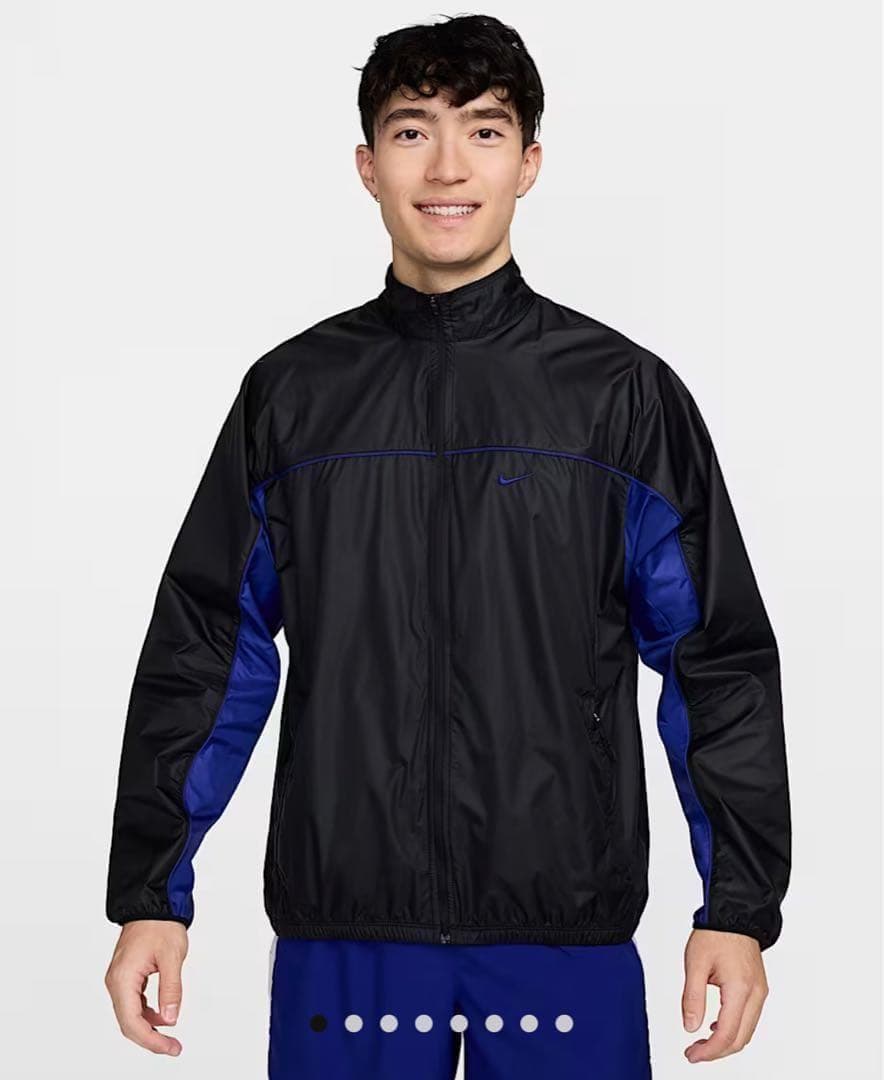 NIKE ランニングジャケット　ウィンドブレーカー　軽量　黒青ブラック　L 新品