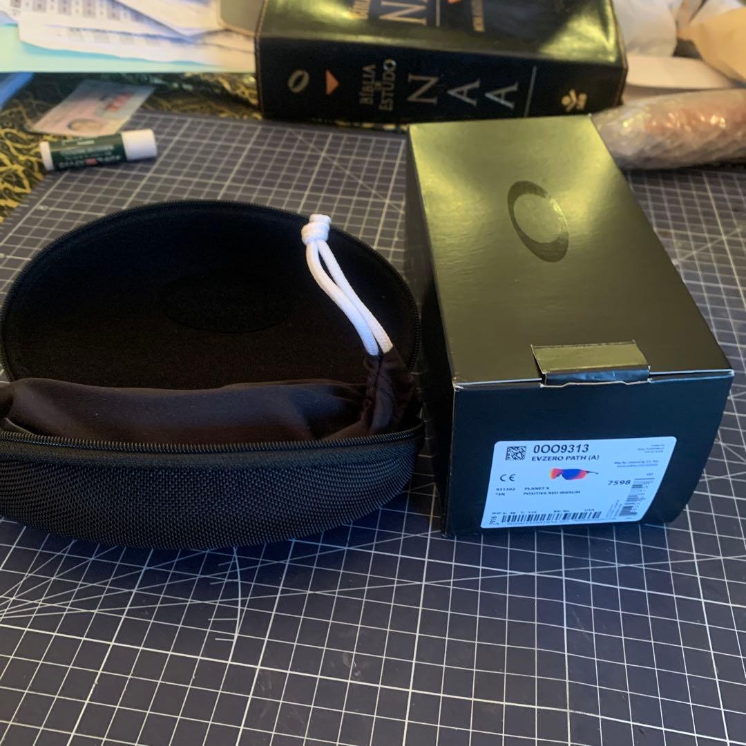 オークリー　イーブイゼロパス　ローブリッジフィット