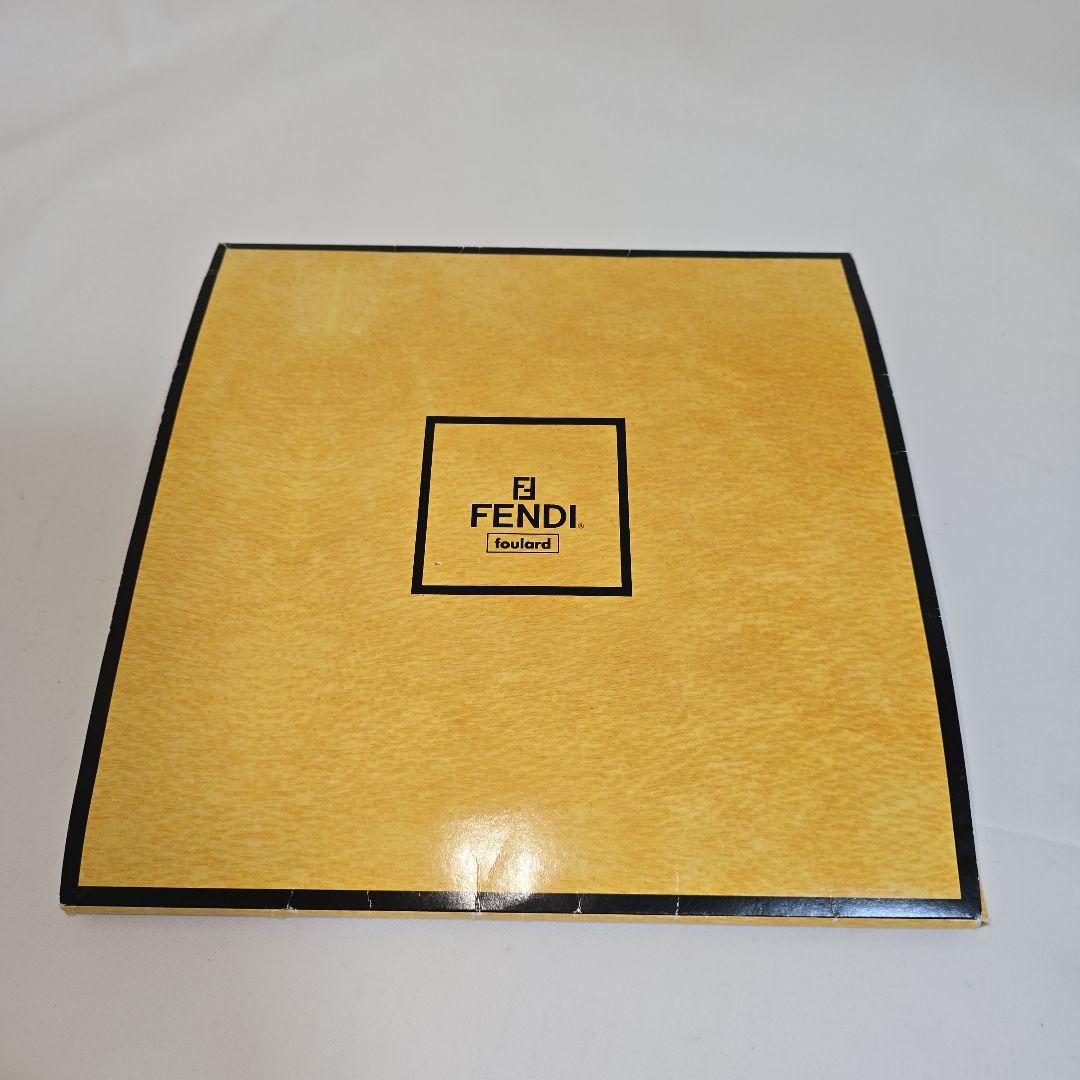 FENDI ズッカ 総柄 スカーフ