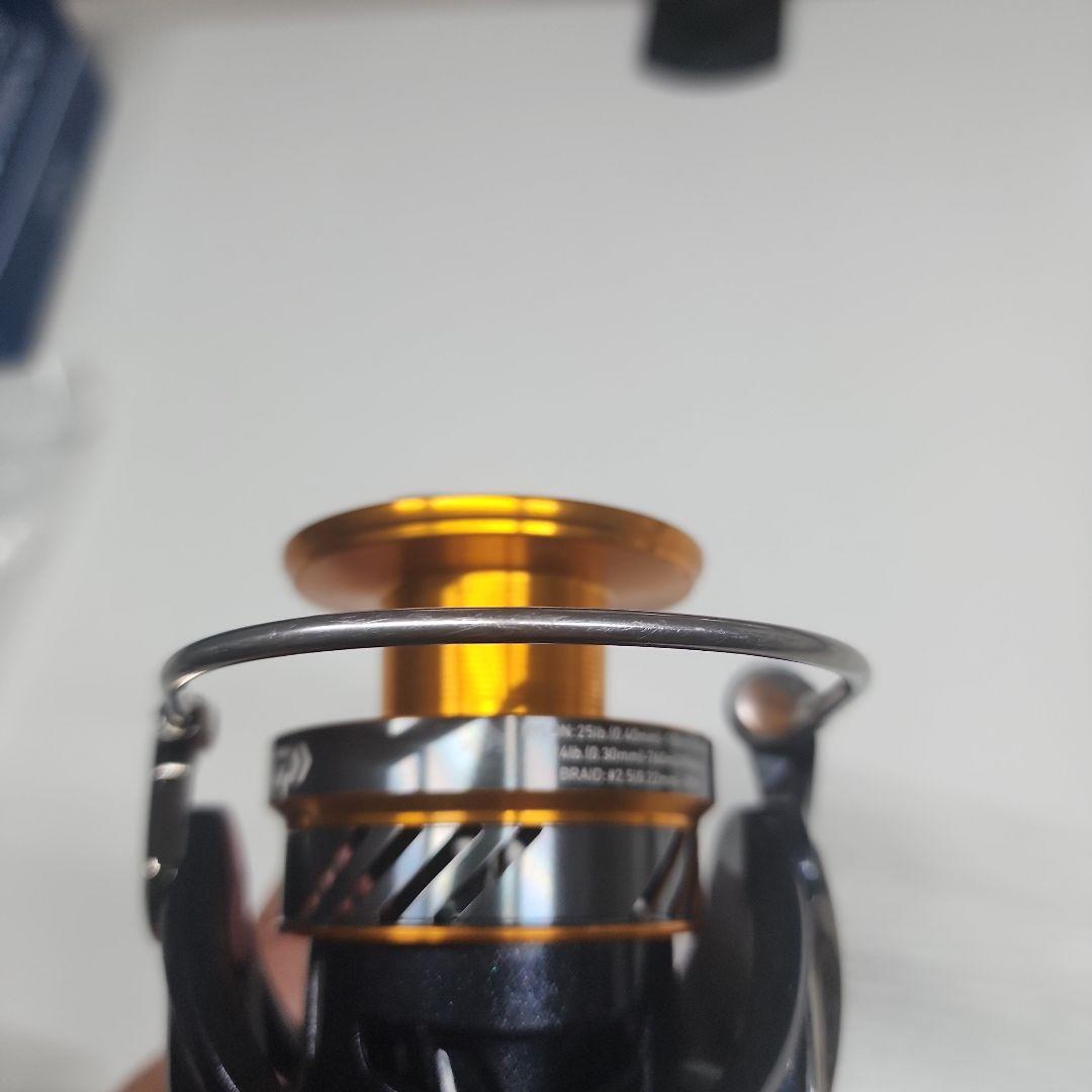 【美品】DAIWA 20 レブロス LT5000D-CH スピニングリール
