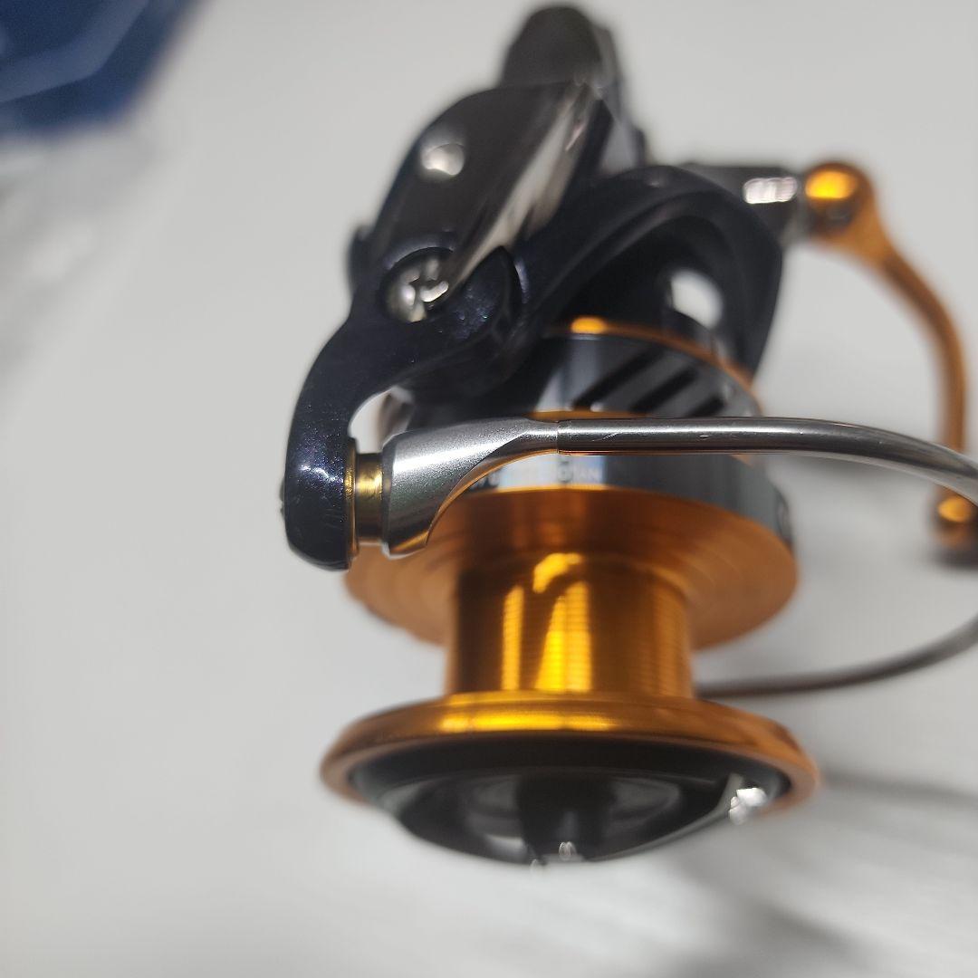 【美品】DAIWA 20 レブロス LT5000D-CH スピニングリール