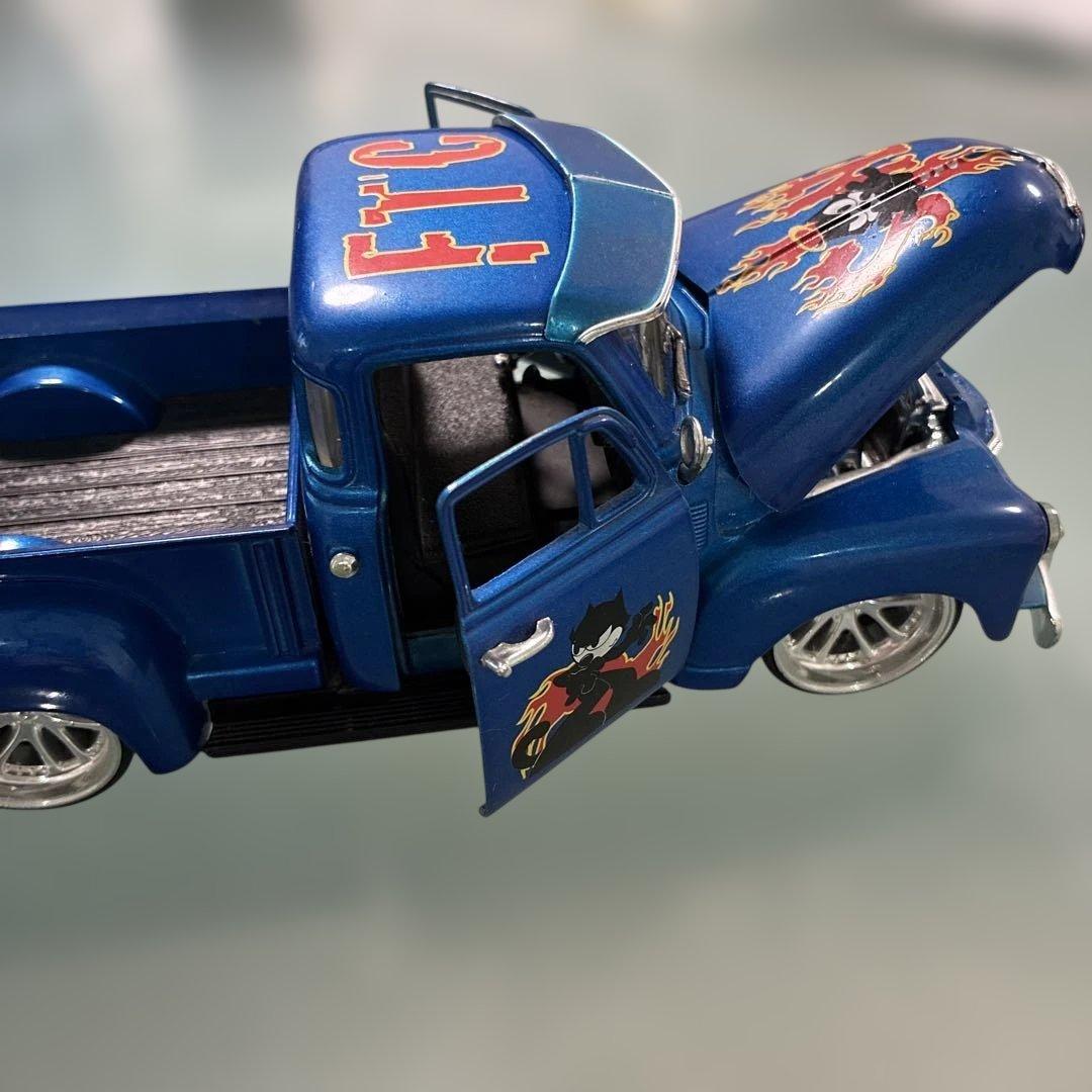 Felix the cat 1953年シボレー3100 ミニカー　フィギュア