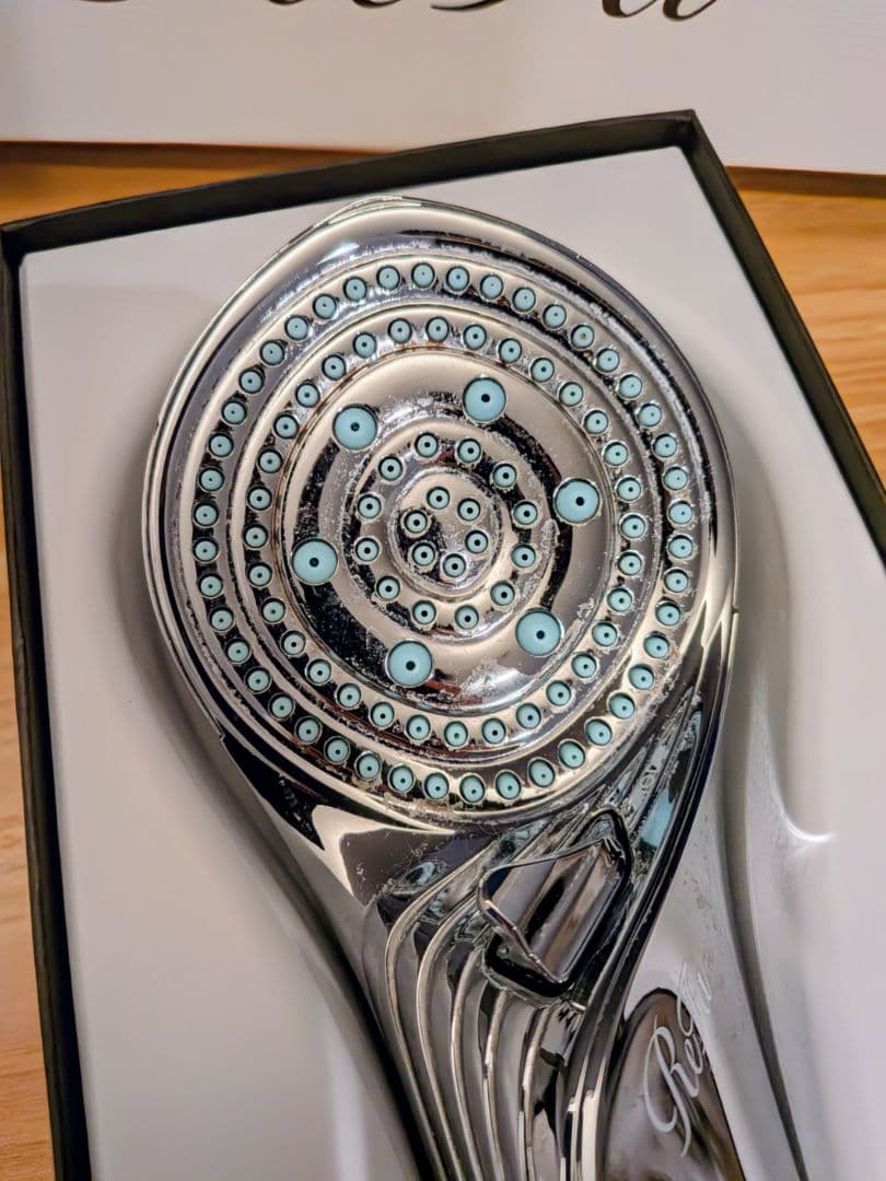 ReFa シャワーヘッド 専用ボックス付き