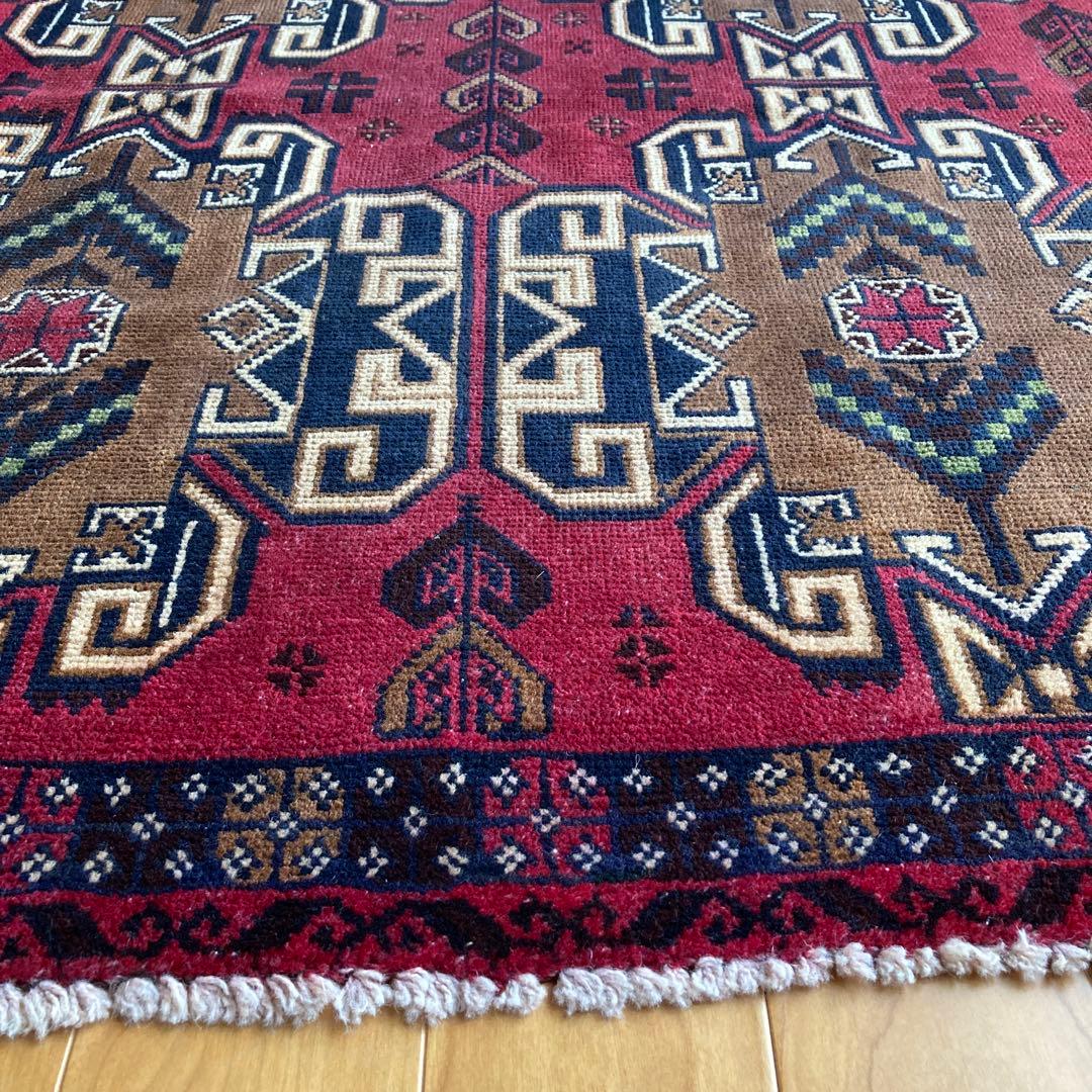 ヴィンテージラグ　トライバルラグ　バルーチ　大判