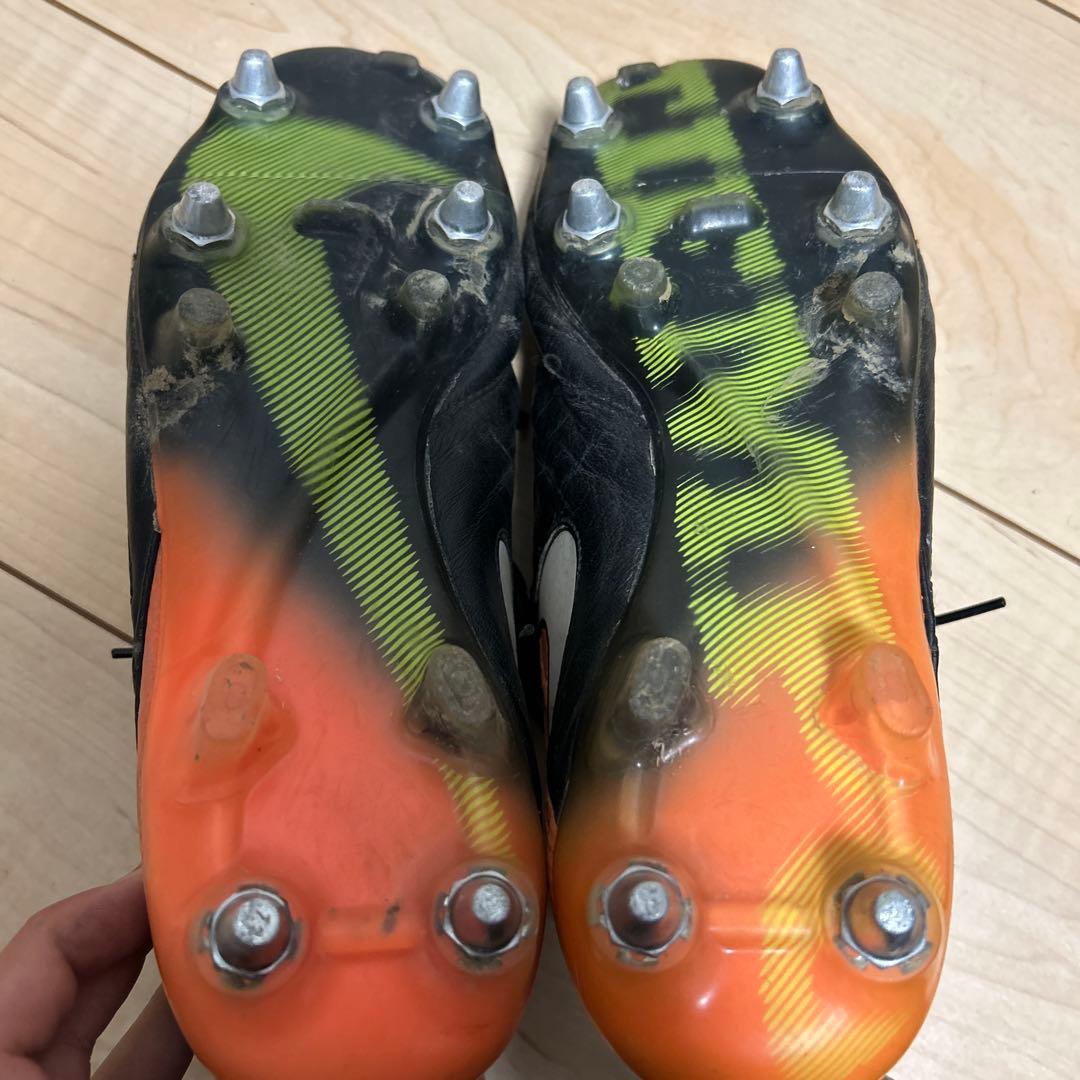 Nike Tiempo サッカーシューズ 黒/オレンジ