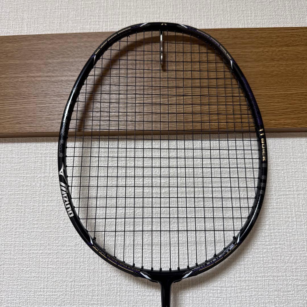 【美品】FORTIS 11 Quick バドミントンラケット