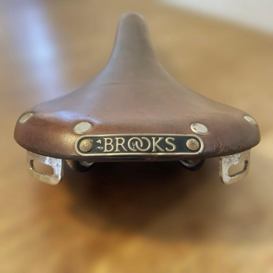 BROOKS SWALLOW/ブルックス スワロー　ブラウン
