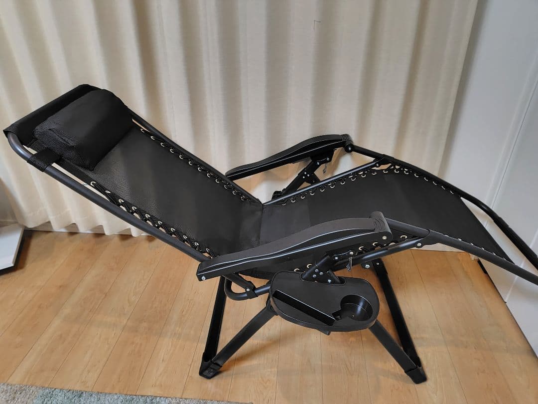【新品未使用】折りたたみ式 リクライニングチェア (スポンジマット付き)ブラック