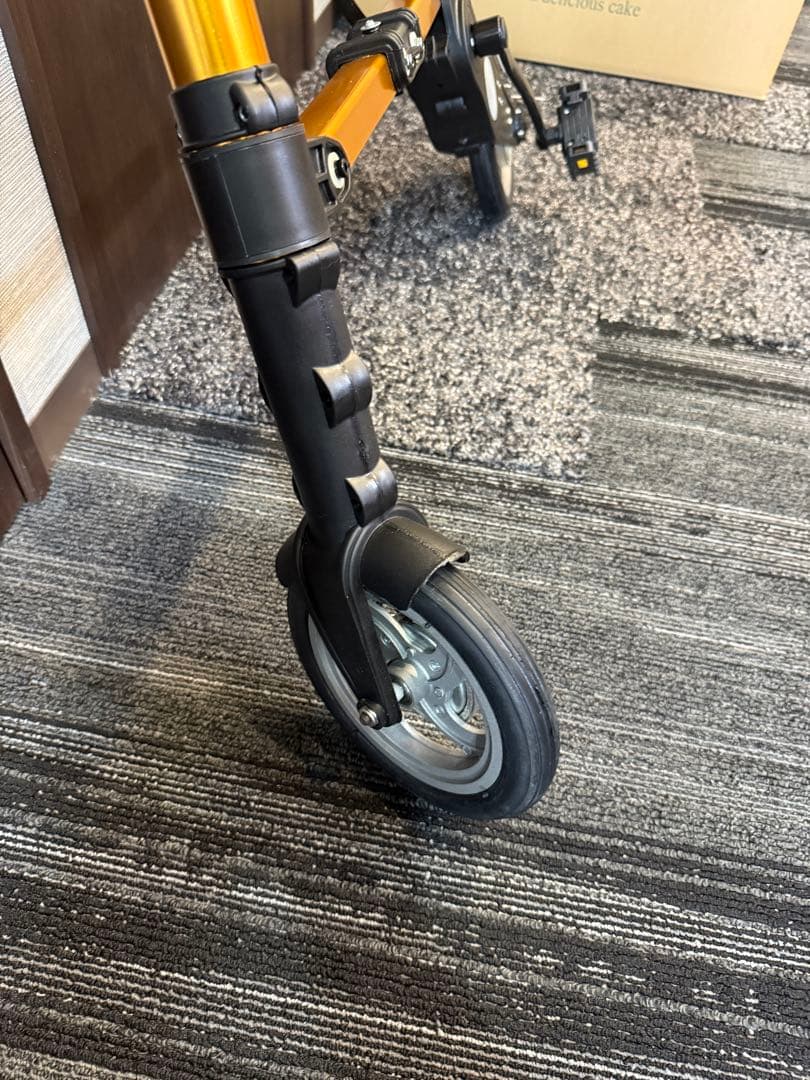 超コンパクトミニ折りたたみ自転車8インチ