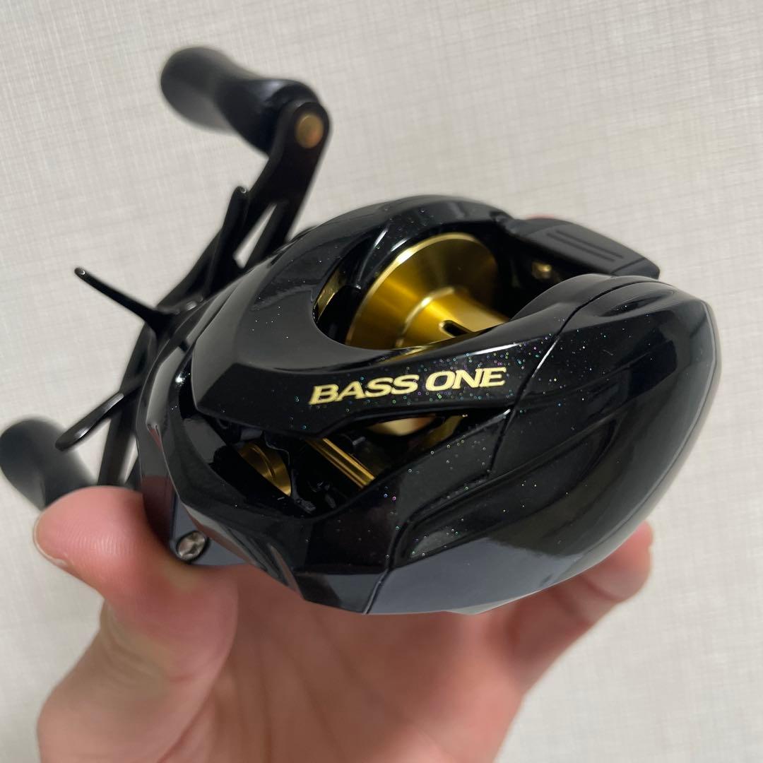 17バスワンXT150　ベイトリール　バスライズ　メタニウム　アンタレス