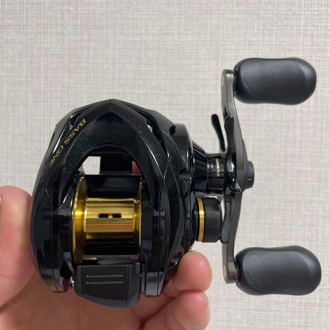 17バスワンXT150　ベイトリール　バスライズ　メタニウム　アンタレス