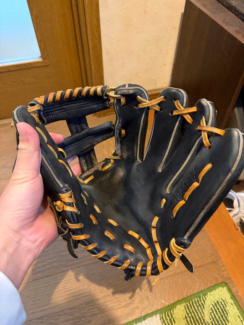 Under Armour 硬式グローブ 黒