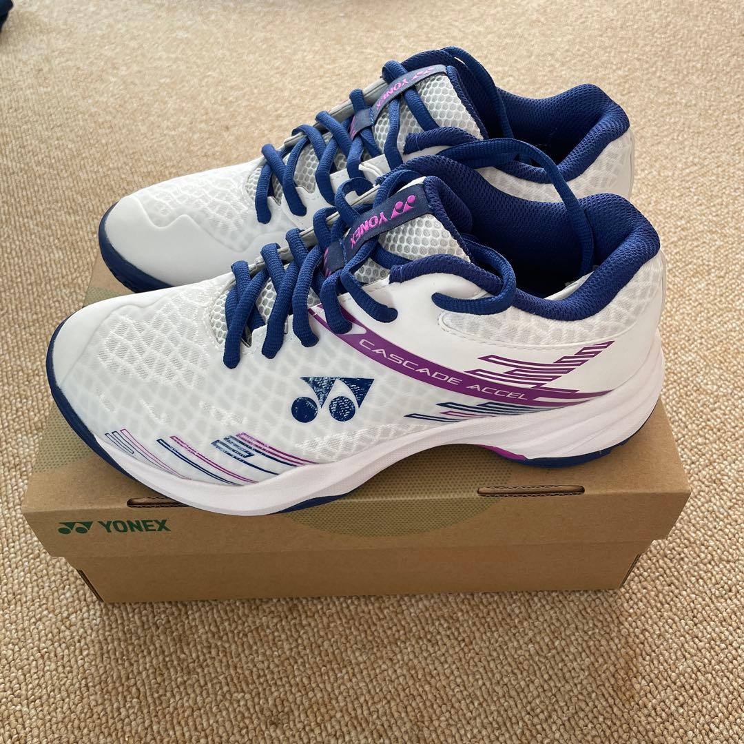 YONEX CASCADE ACCEL バドミントンシューズ