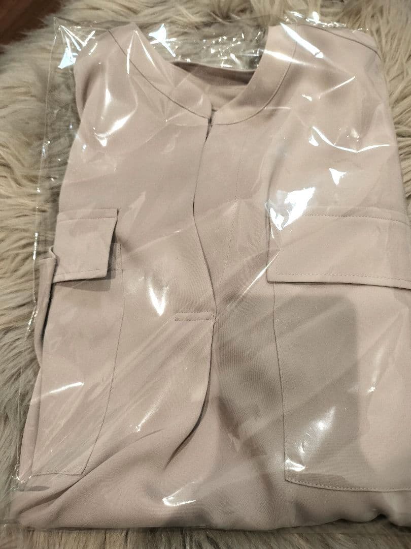 【専用】ノーブル　ワークディテールドレープシャツ　ベージュ