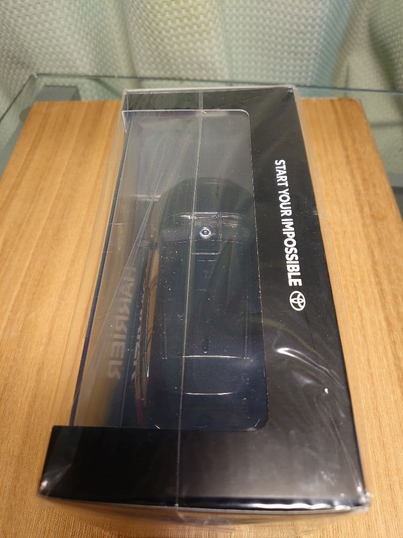 a*6様 美品【新品】ハリアー　ブラック　ミニカー　カラーサンプル