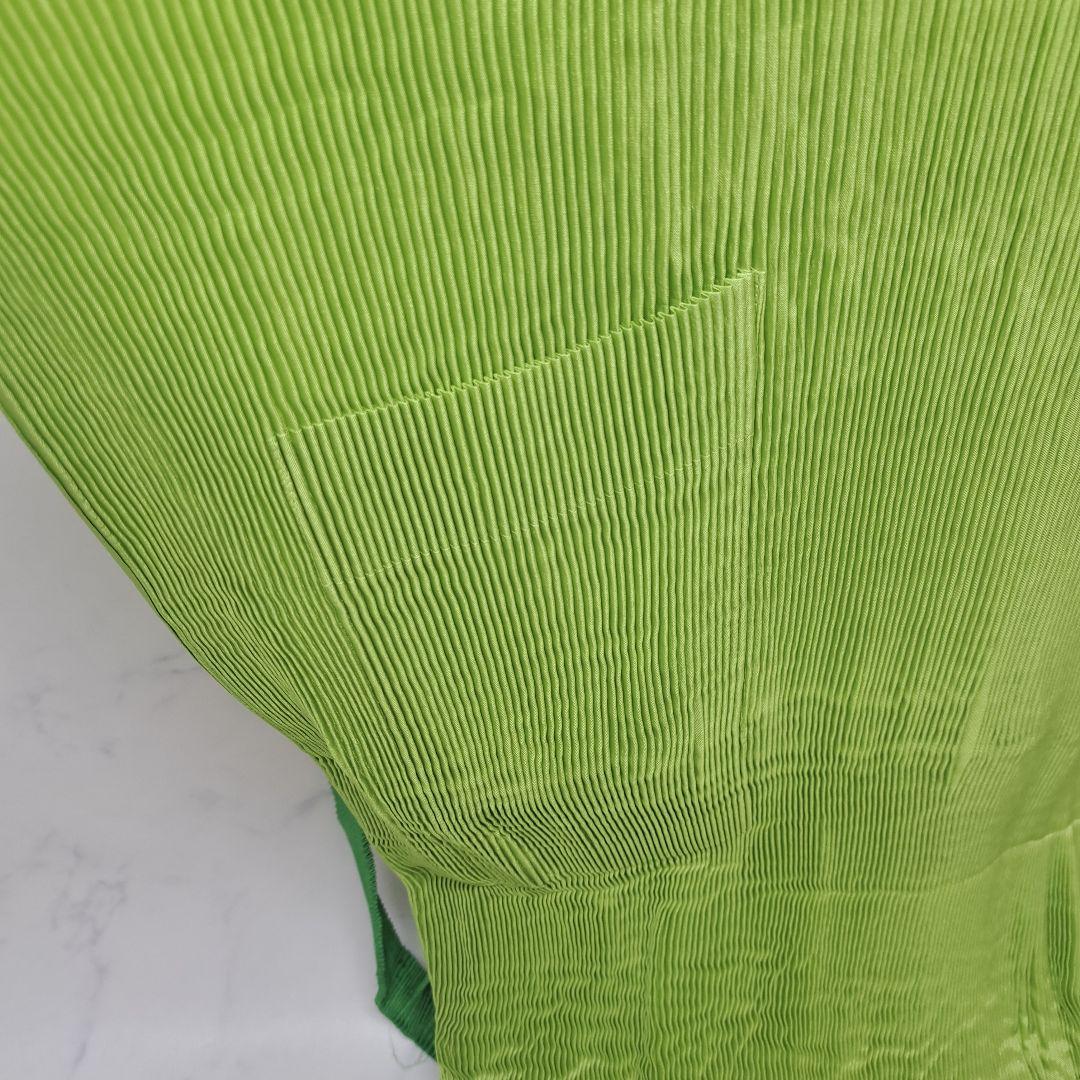 p*e様 20251104　イッセイミヤケ　エプロン　バイカラー　グリーン　※値