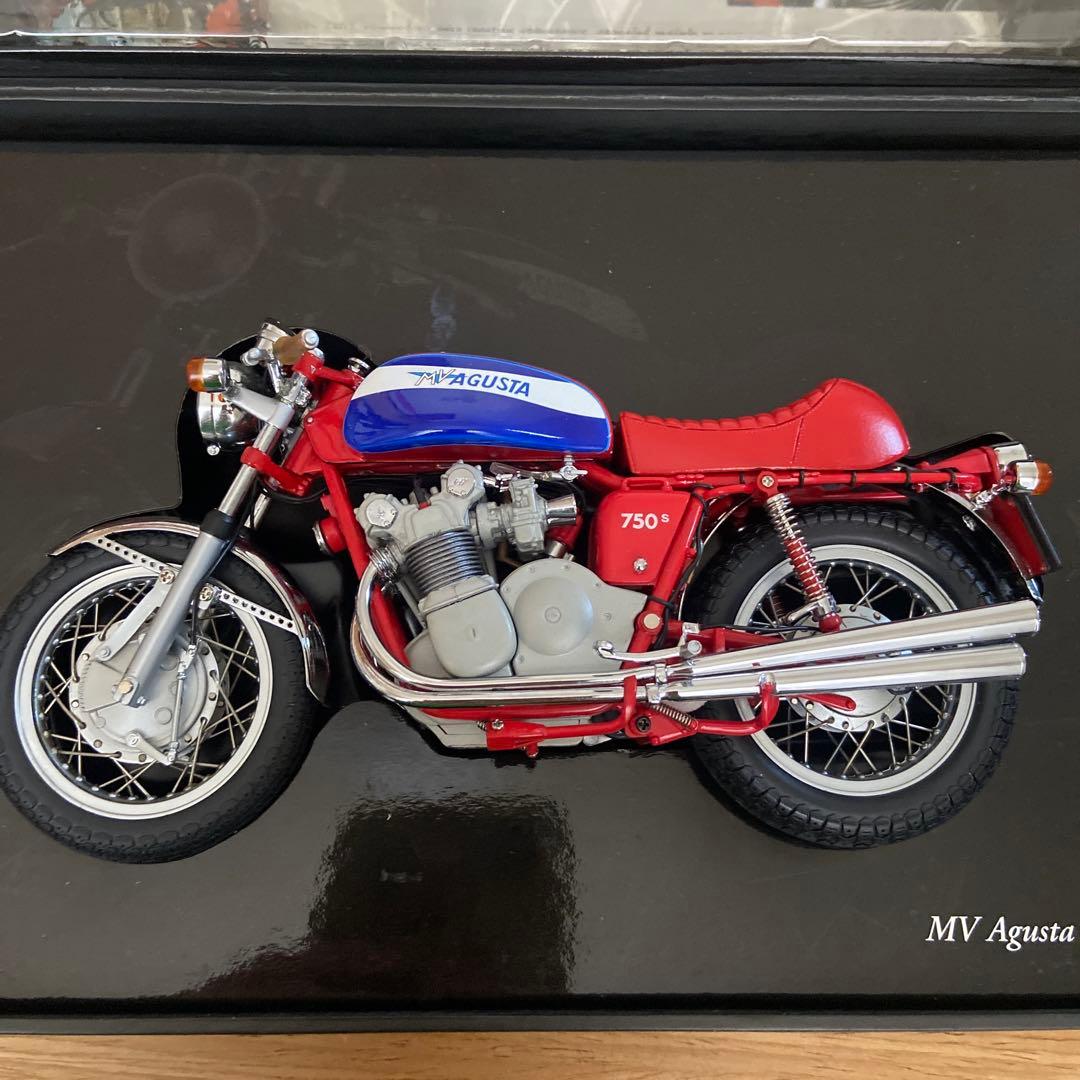 【未展示】ミニチャンプス 1/12 MVアグスタ 750 S（No.19）