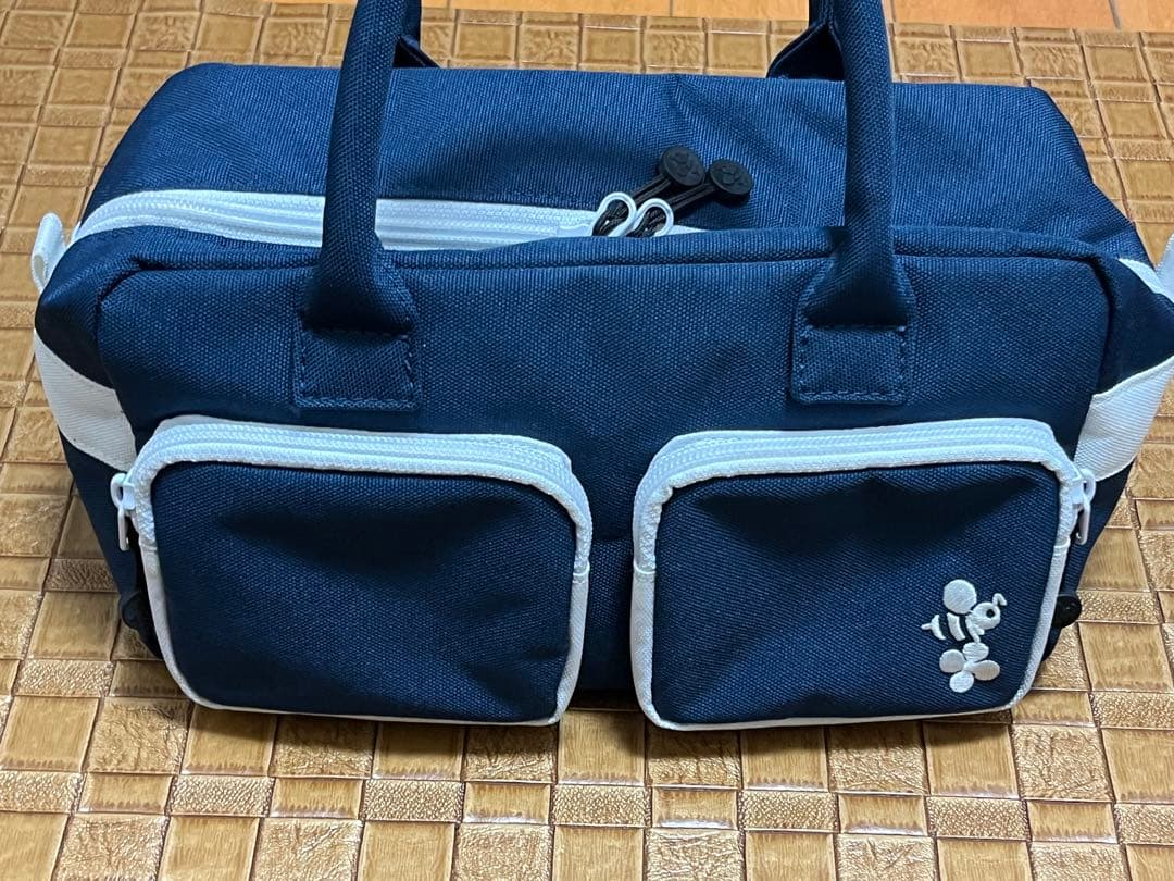 ハチヤーズ　ナイロンカートバッグ　/ネイビー　ロゴ刺繍　蜂　手提げ　8YARDS