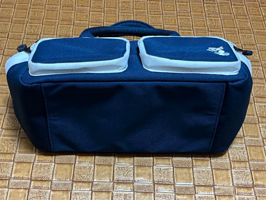 ハチヤーズ　ナイロンカートバッグ　/ネイビー　ロゴ刺繍　蜂　手提げ　8YARDS