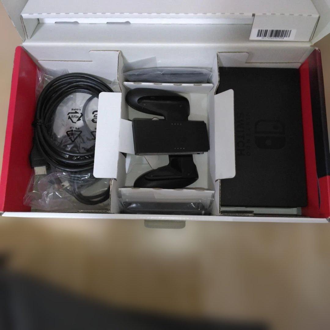 Nintendo Switch 本体 Joy-Con（ネオンブルーネオンレッド）