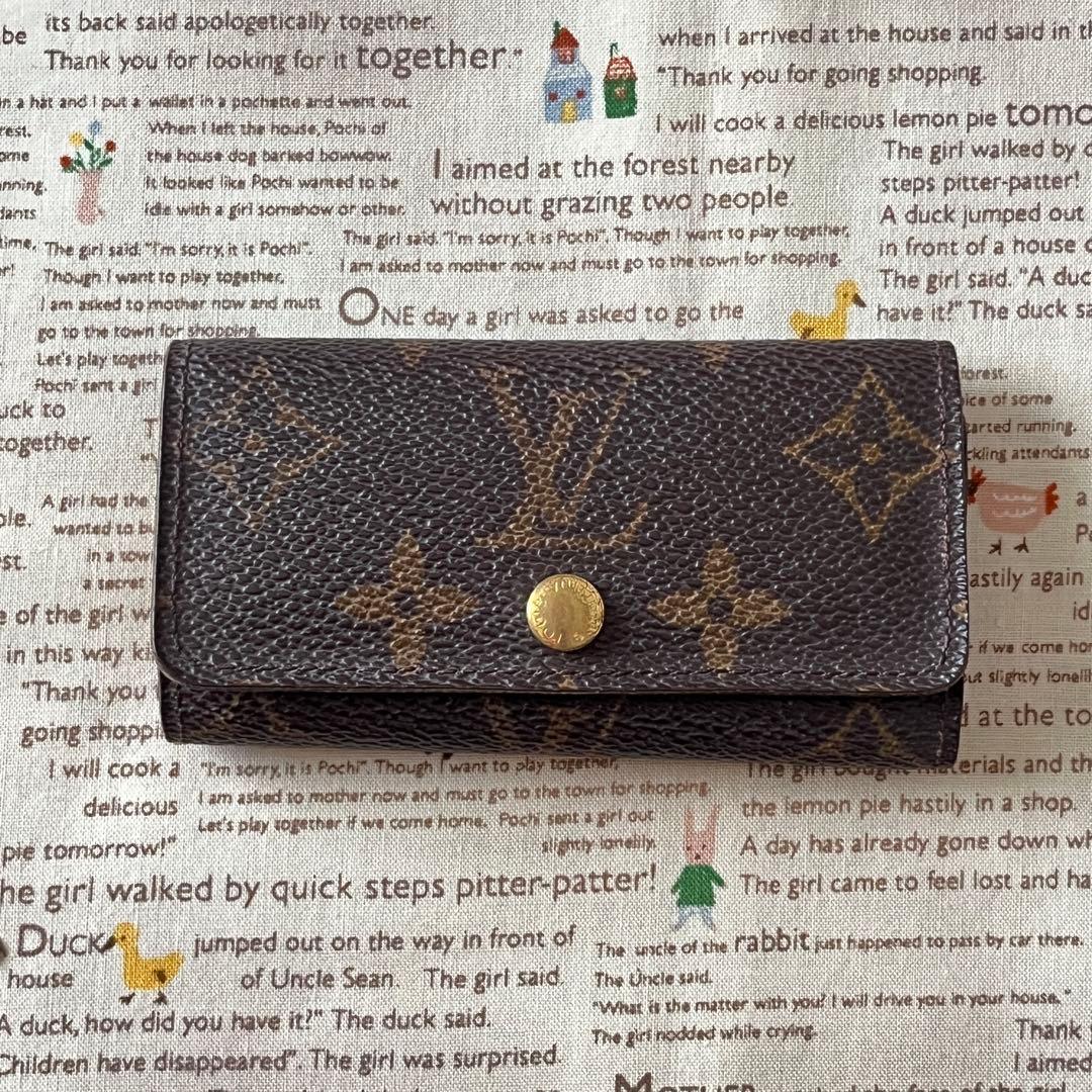 LOUIS VUITTON ルイヴィトン　4連　キーケース　ミュルティクレ4